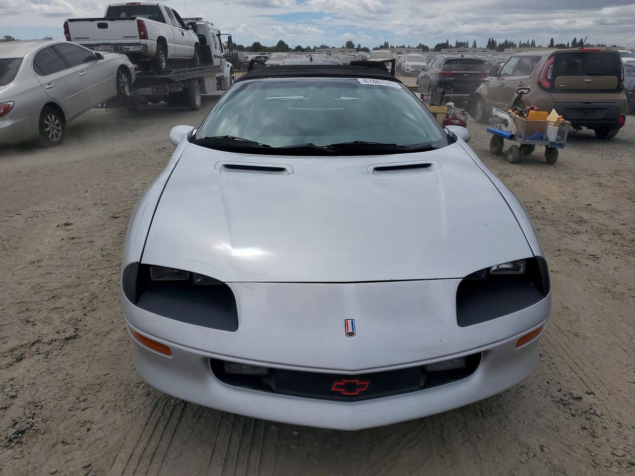 1996 Chevrolet Camaro Base Серебряный vin: 2G1FP32K8T2134806