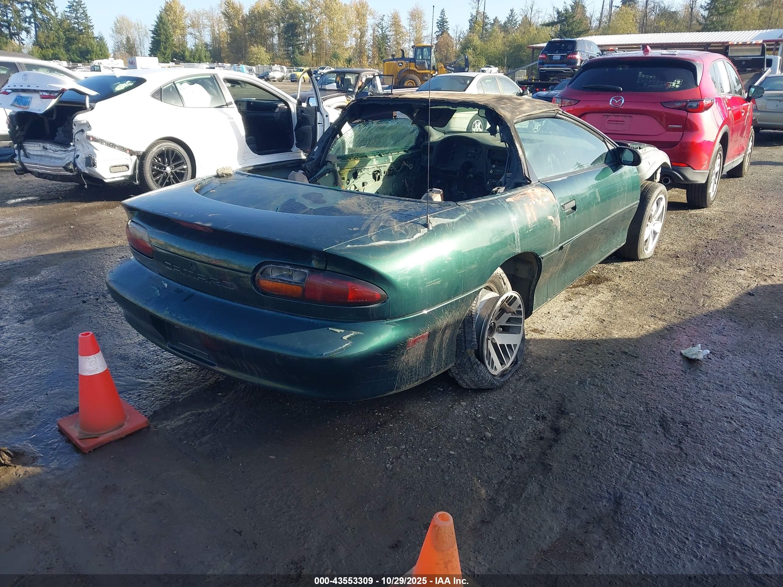 1997 Chevrolet Camaro   Green vin: 2G1FP32K8V2130290