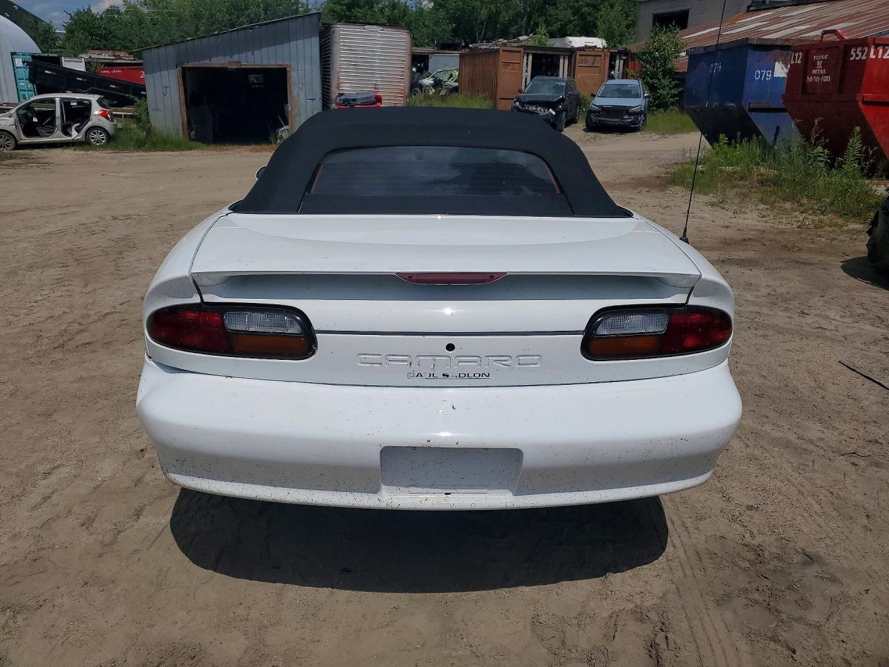 1999 Chevrolet Camaro White vin: 2G1FP32K9X2126316
