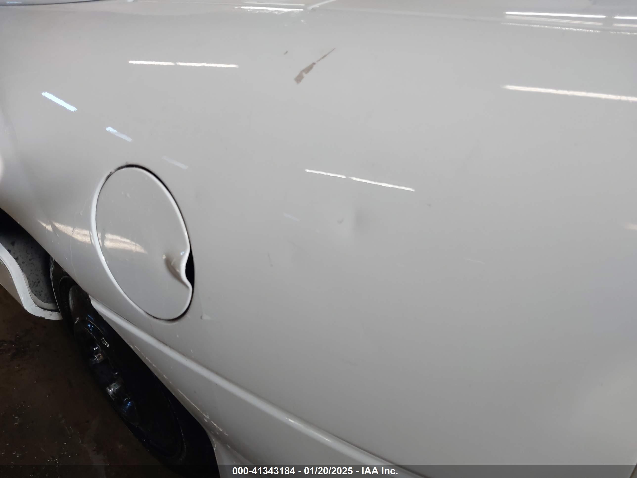 1996 Chevrolet Camaro Z28 White vin: 2G1FP32P0T2151465