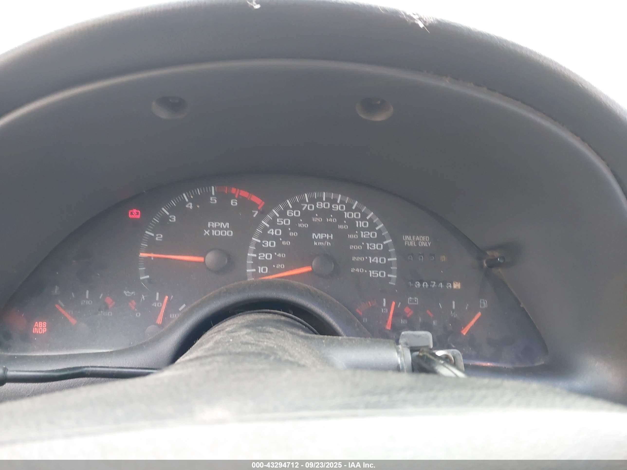1997 Chevrolet Camaro Z28 Green vin: 2G1FP32P0V2104052