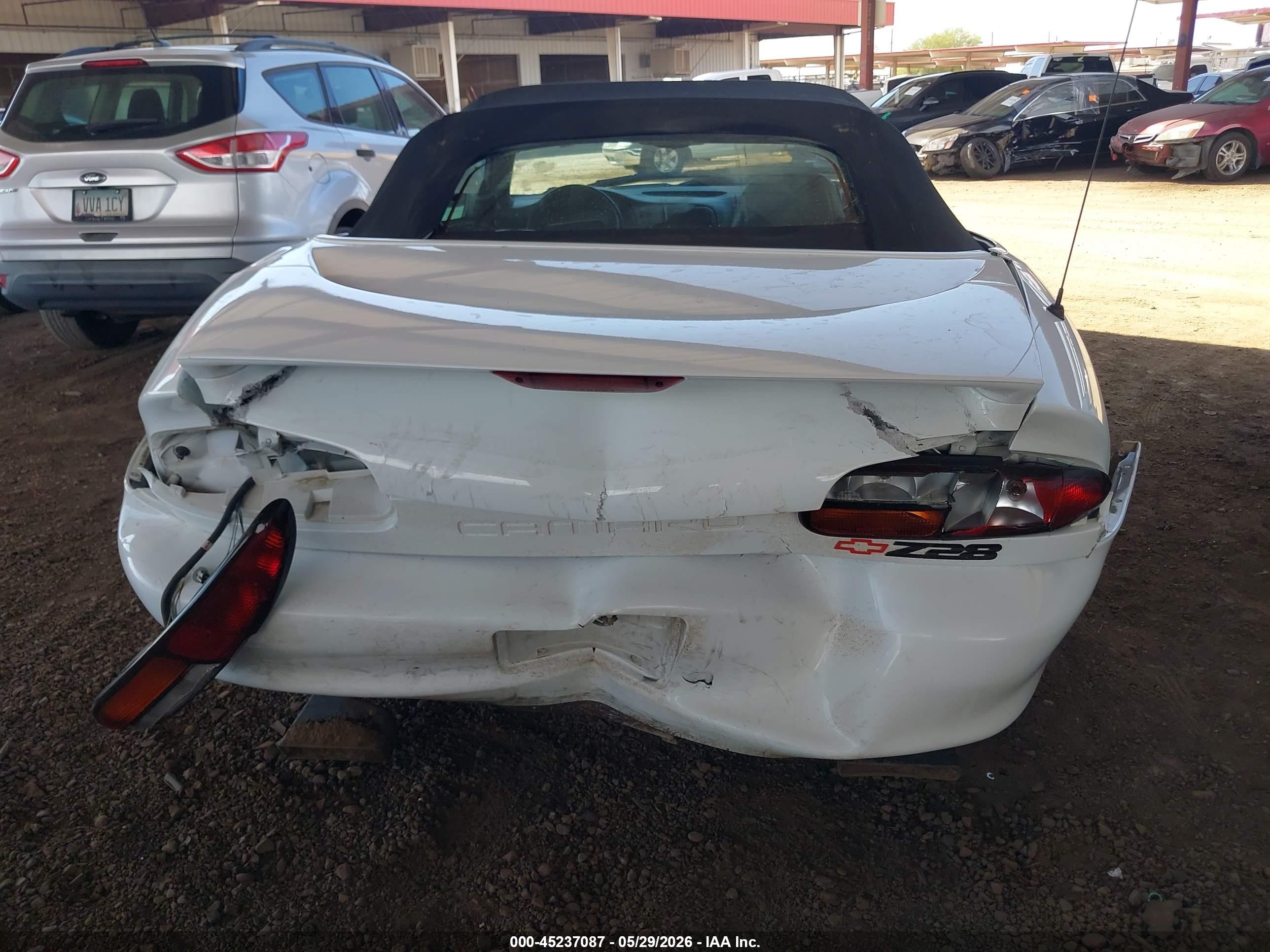 1997 Chevrolet Camaro Z28 White vin: 2G1FP32P4V2115779