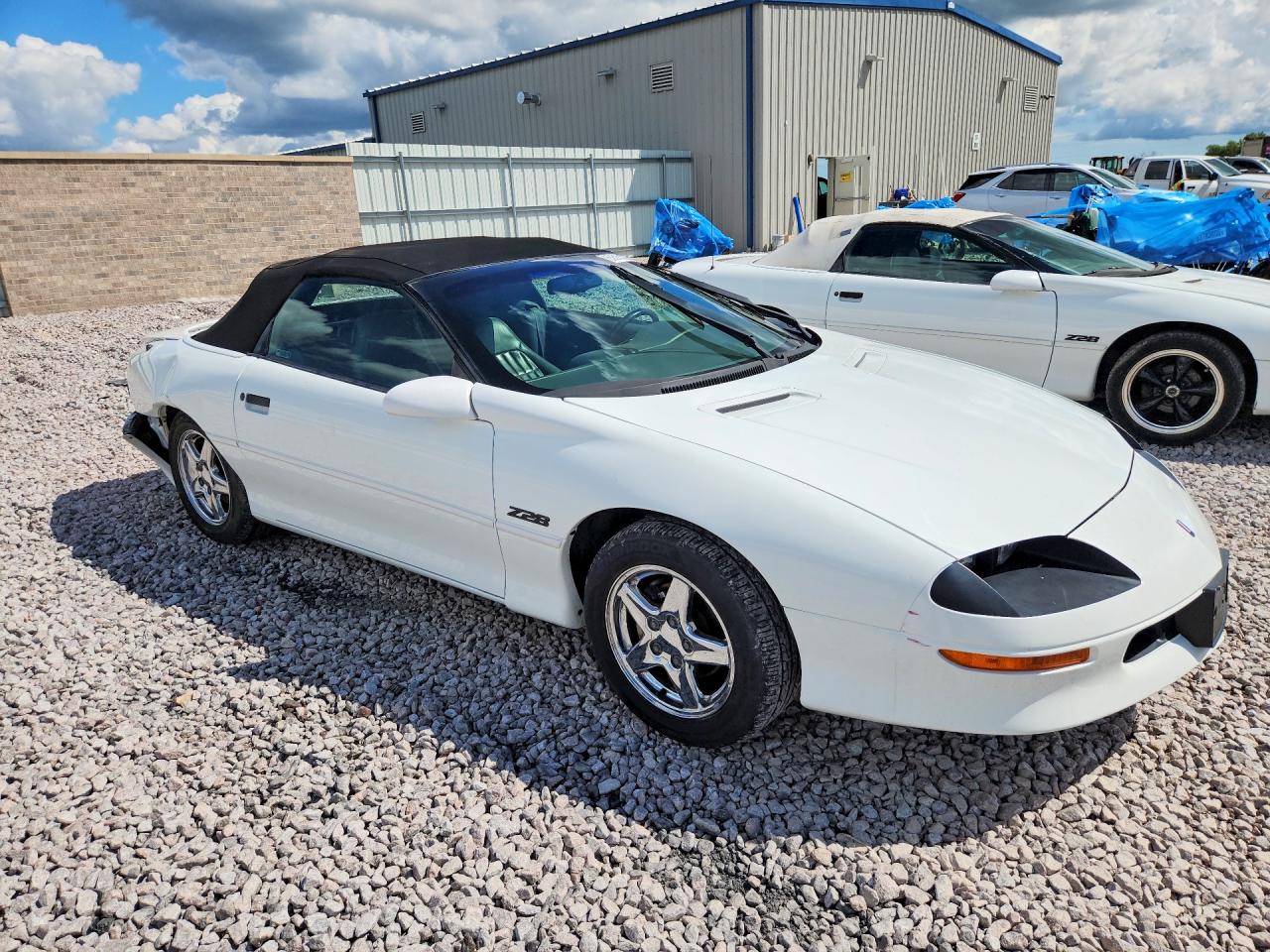 1997 Chevrolet Camaro Z28 Белый vin: 2G1FP32P4V2115779