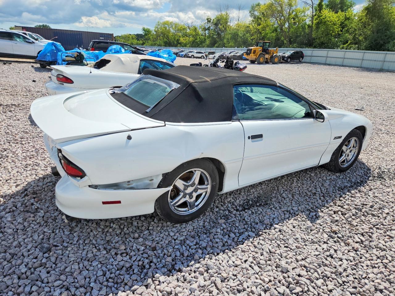 1997 Chevrolet Camaro Z28 Белый vin: 2G1FP32P4V2115779