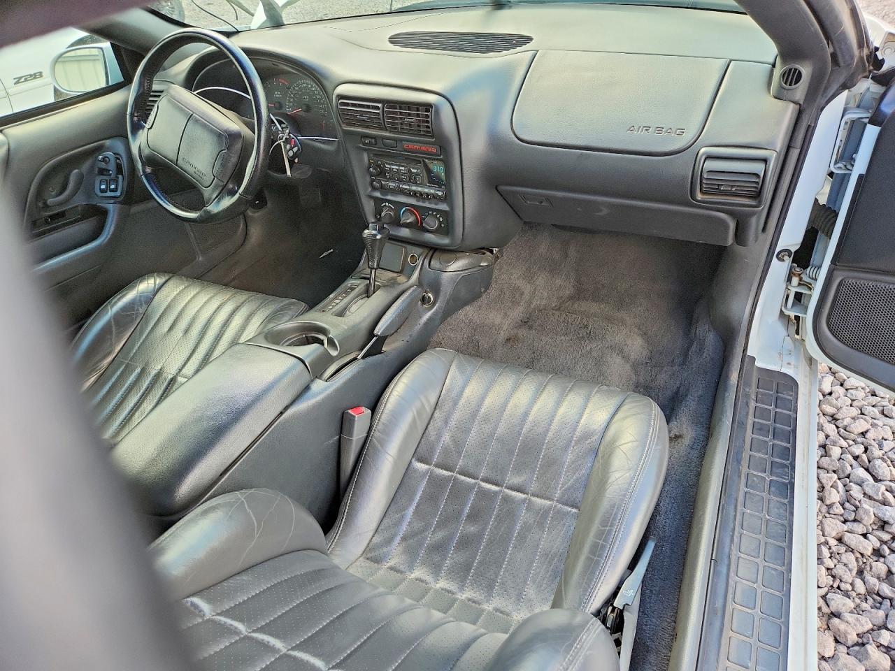 1997 Chevrolet Camaro Z28 Белый vin: 2G1FP32P4V2115779