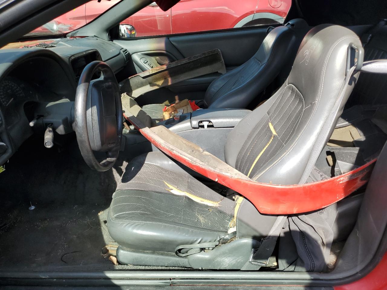 1997 Chevrolet Camaro Z28 Красный vin: 2G1FP32P5V2106041
