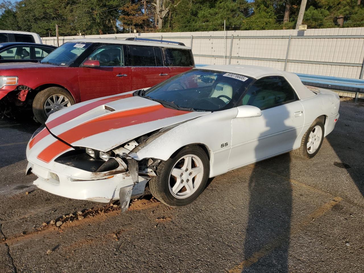 1997 Chevrolet Camaro Z28 White vin: 2G1FP32P8V2142628