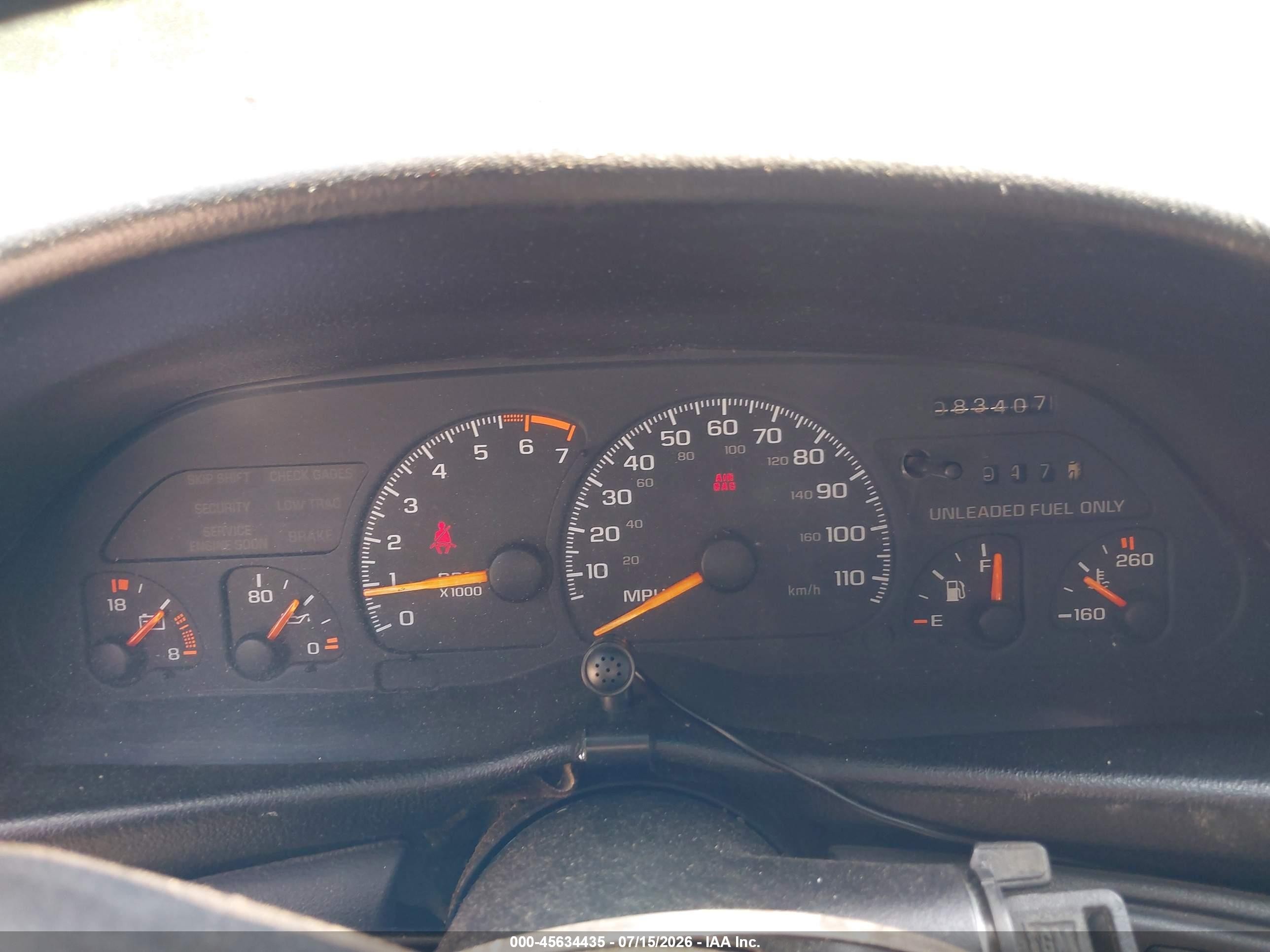 1995 Chevrolet Camaro   Белый vin: 2G1FP32S2S2119930