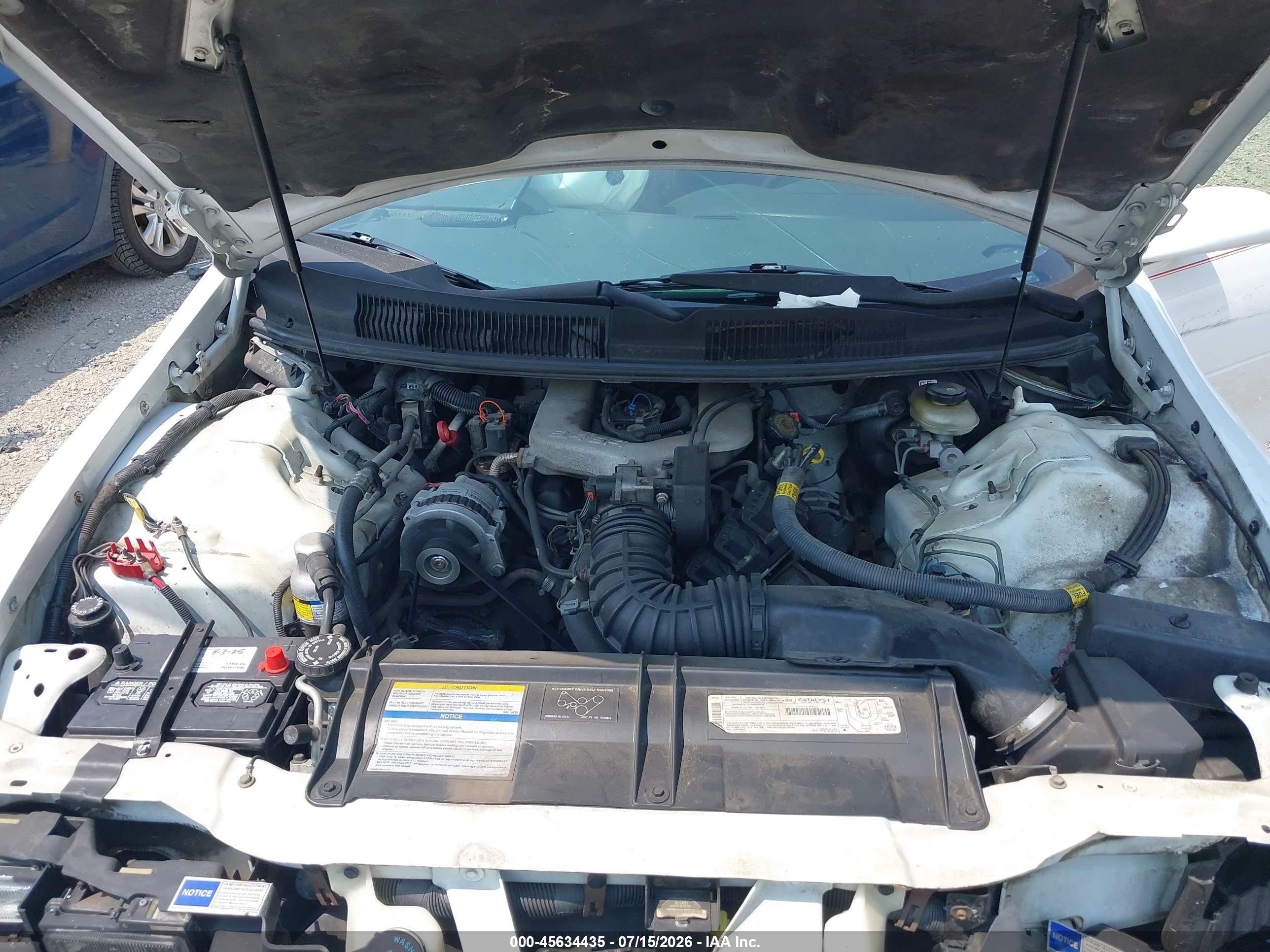 1995 Chevrolet Camaro   Белый vin: 2G1FP32S2S2119930