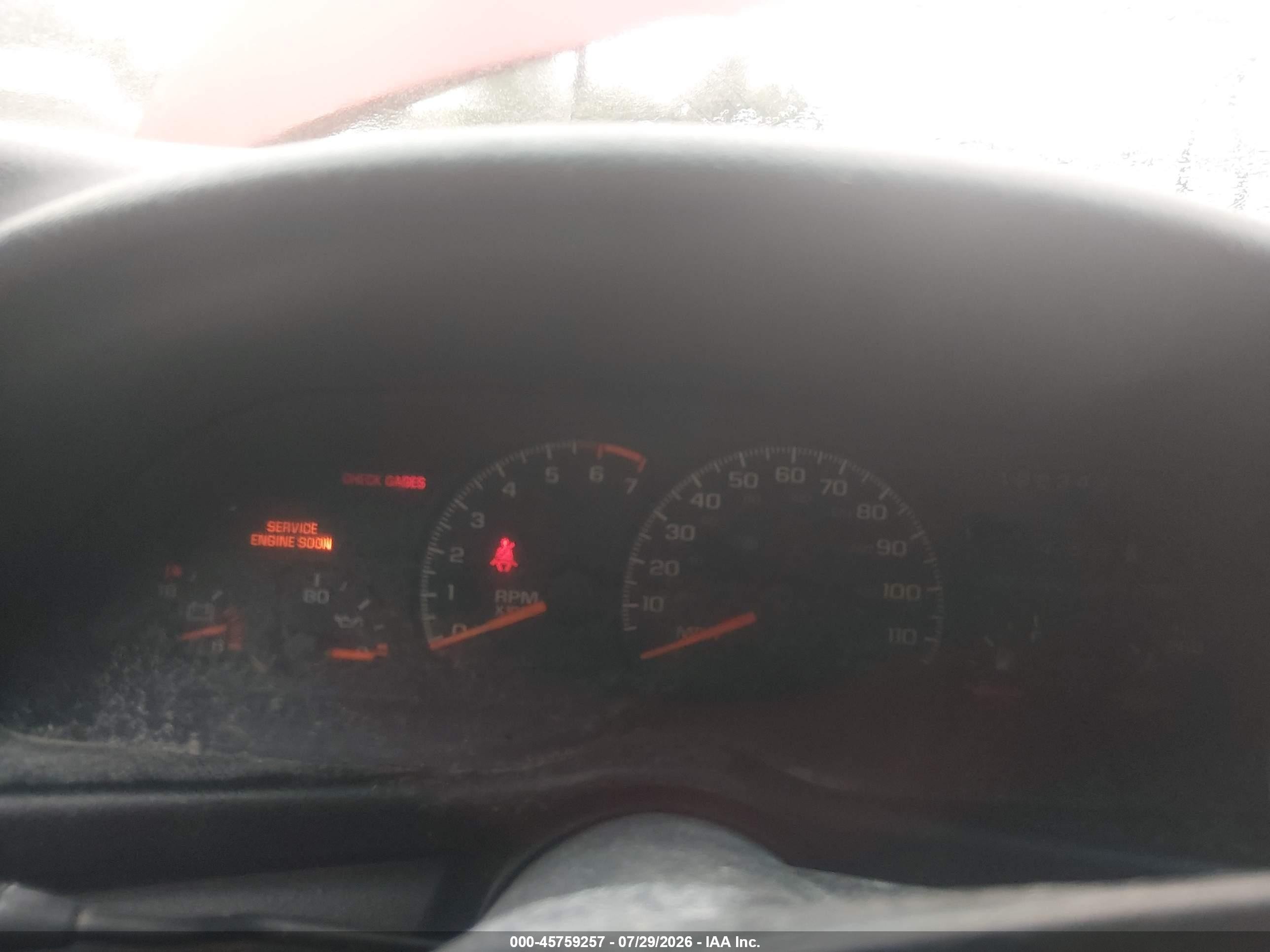 1994 Chevrolet Camaro   Red vin: 2G1FP32S6R2197363
