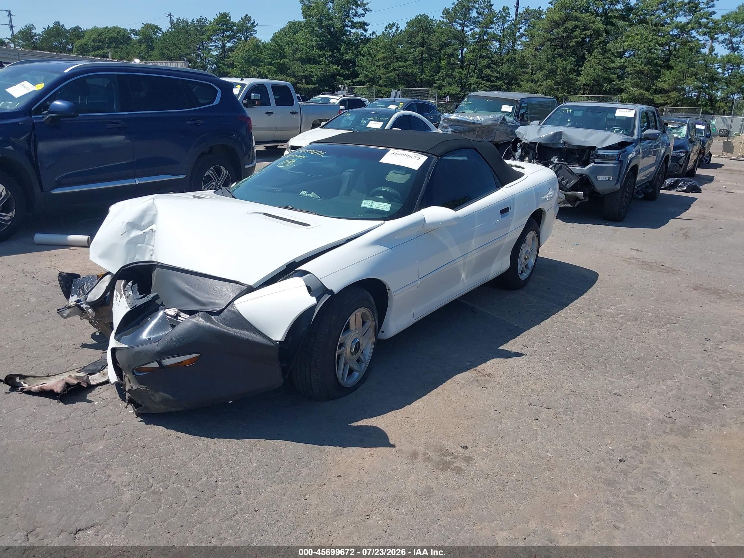 1995 Chevrolet Camaro   White vin: 2G1FP32S7S2213947