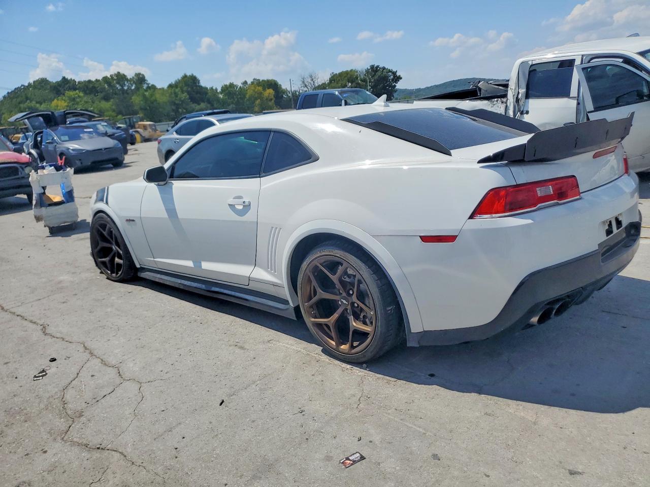 2014 Chevrolet Camaro Z28 White vin: 2G1FS1EE4E9700298