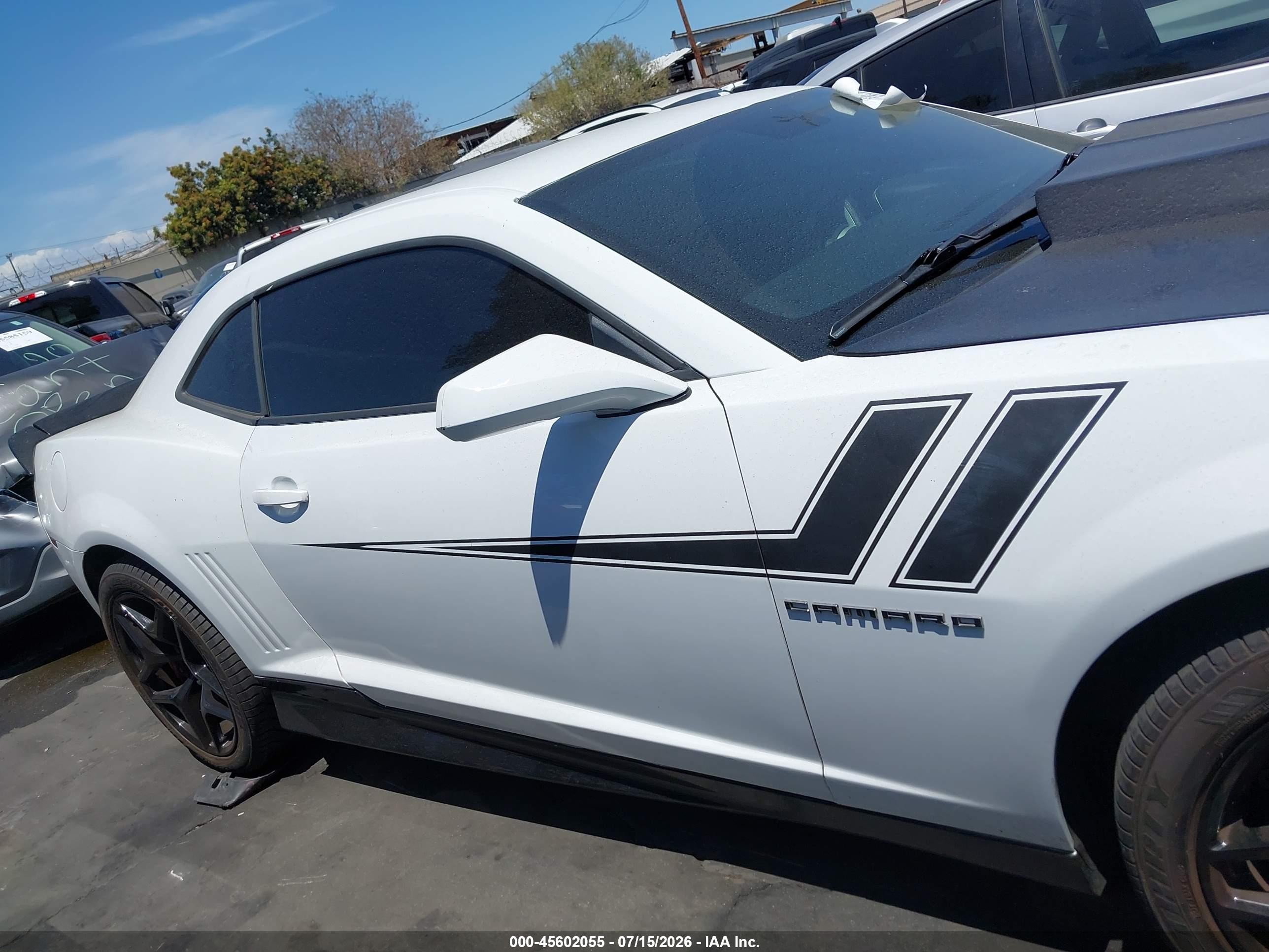 2010 Chevrolet Camaro 2ss White vin: 2G1FT1EW0A9157094