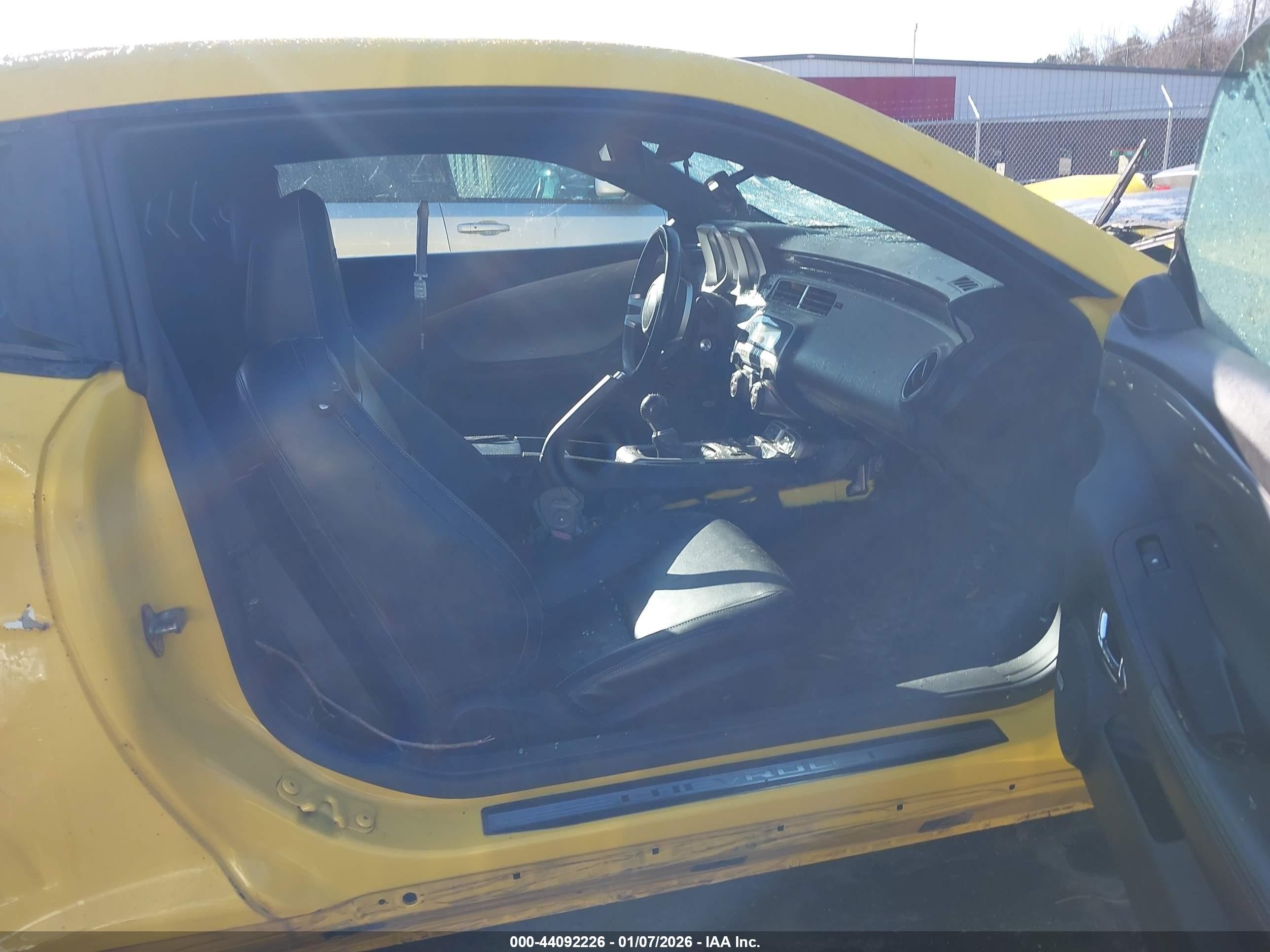 2010 Chevrolet Camaro 2ss Yellow vin: 2G1FT1EW1A9136156