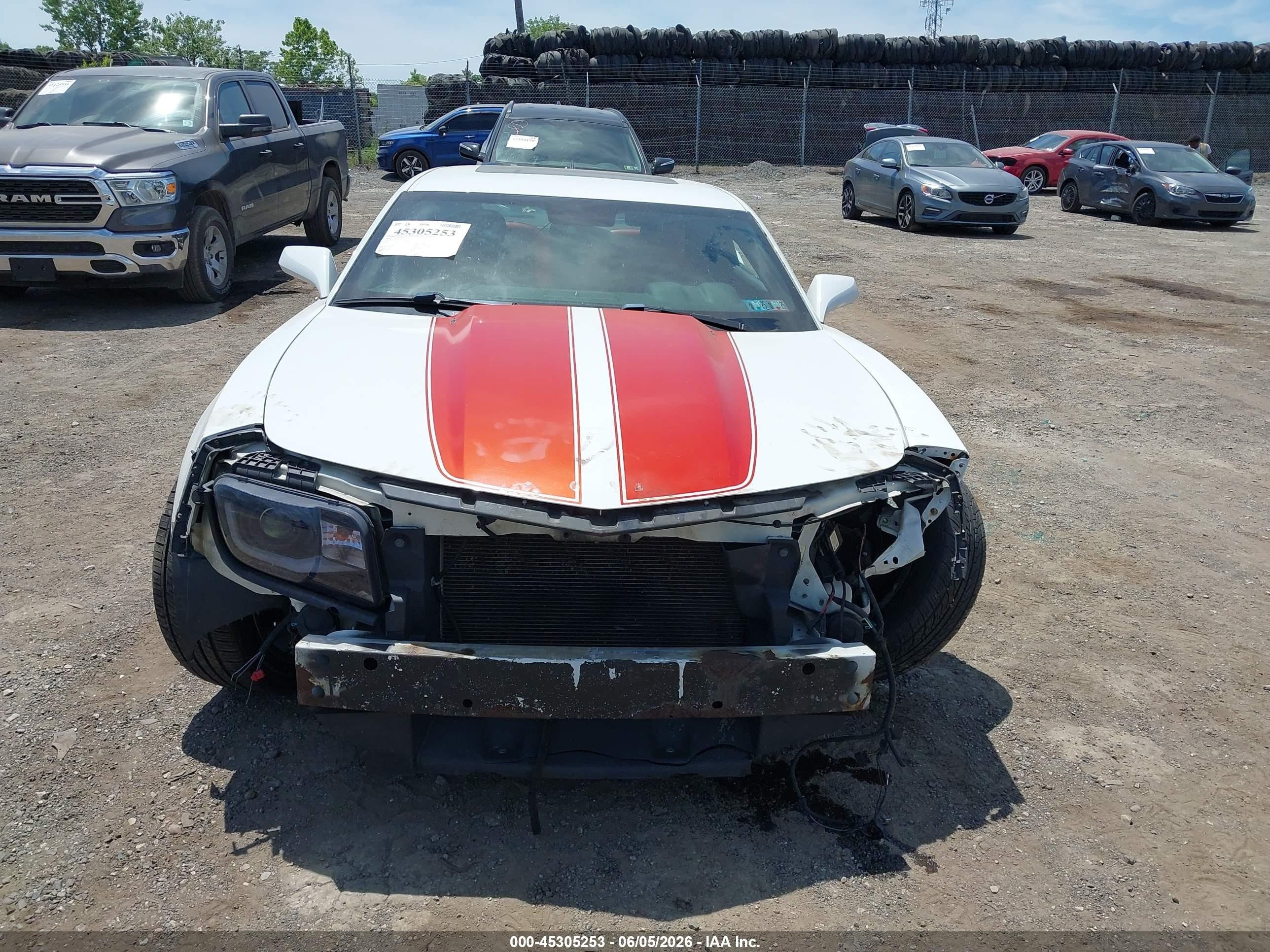 2010 Chevrolet Camaro 2ss White vin: 2G1FT1EW2A9221104