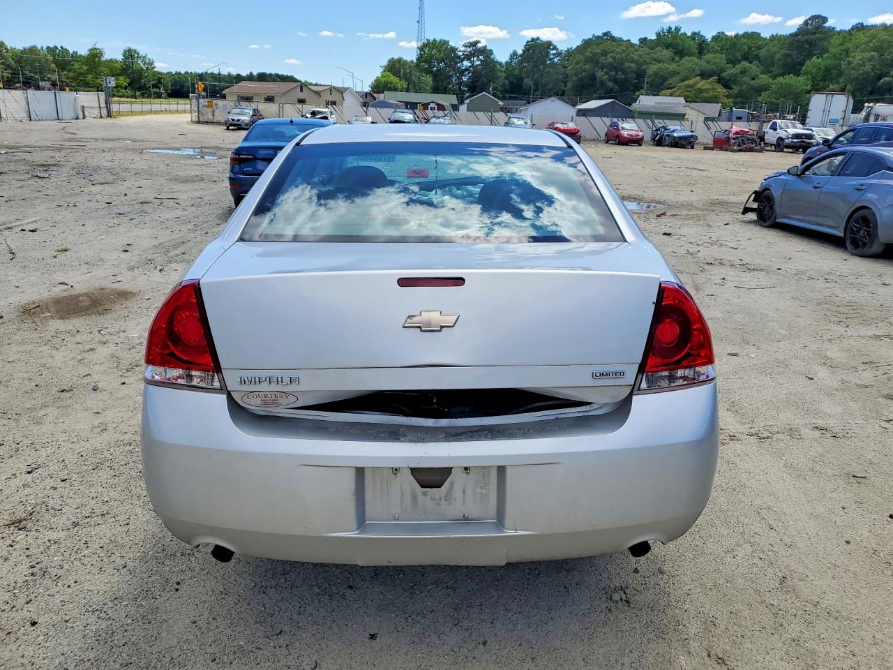 2015 Chevrolet Impala Limited Ls Silver vin: 2G1WA5E31F1130219