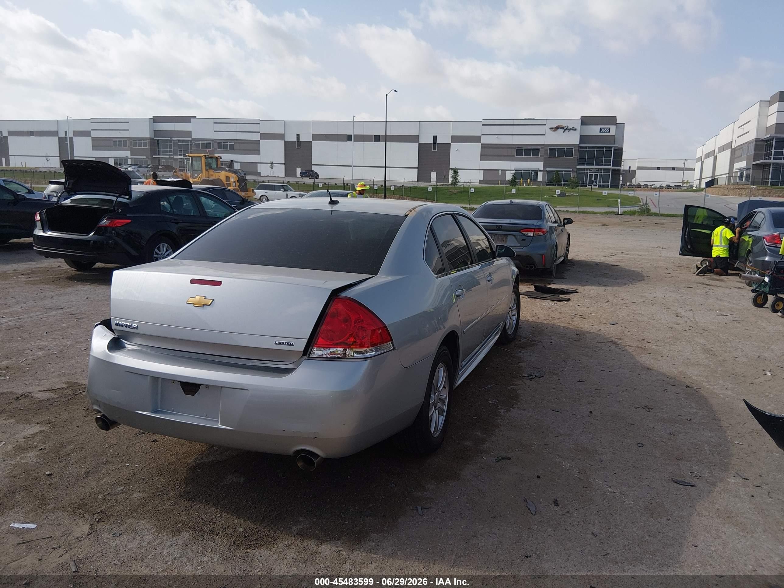 2014 Chevrolet Impala Limited Ls Серебряный vin: 2G1WA5E35E1100512
