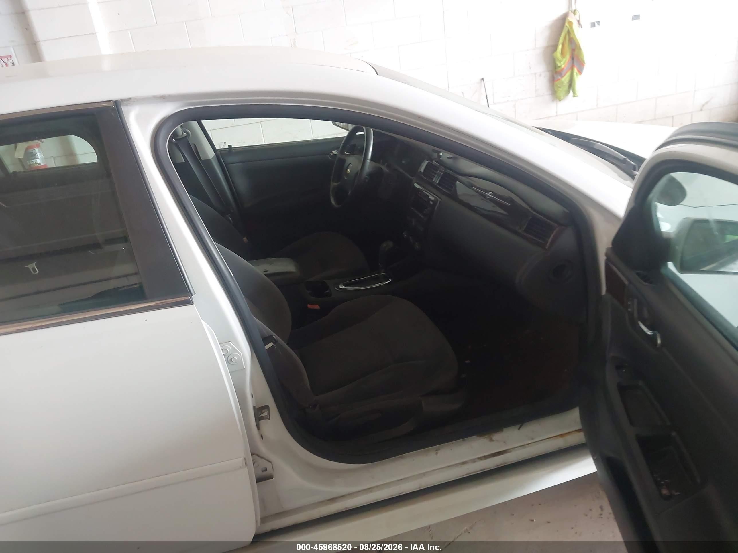 2014 Chevrolet Impala Limited Ls Белый vin: 2G1WA5E38E1149896