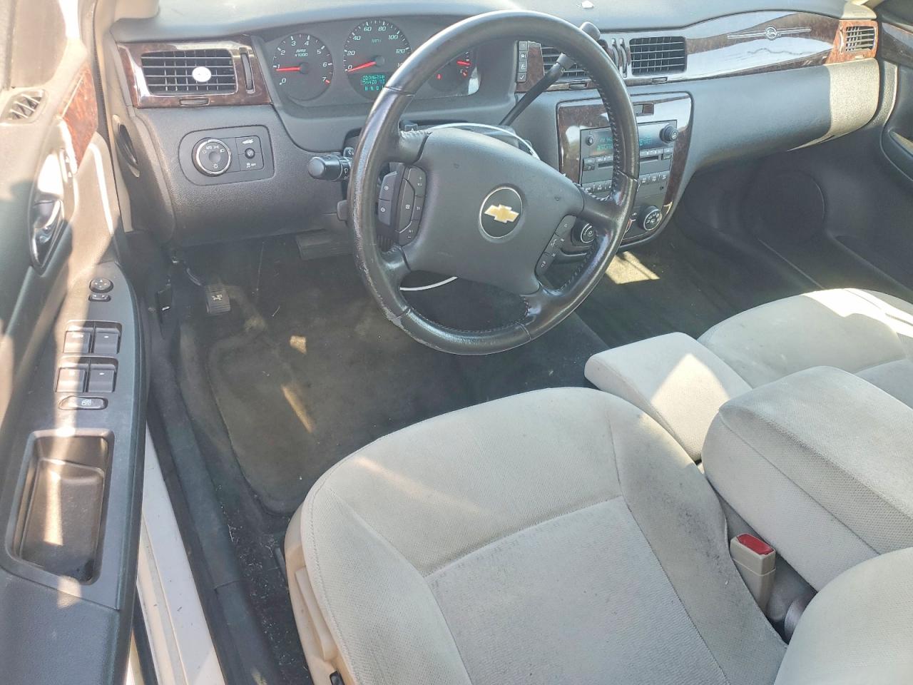 2012 Chevrolet Impala Ls White vin: 2G1WA5E39C1133249