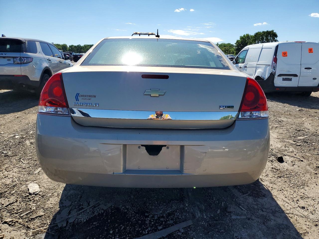 2011 Chevrolet Impala Ls Gold vin: 2G1WA5EK0B1134196