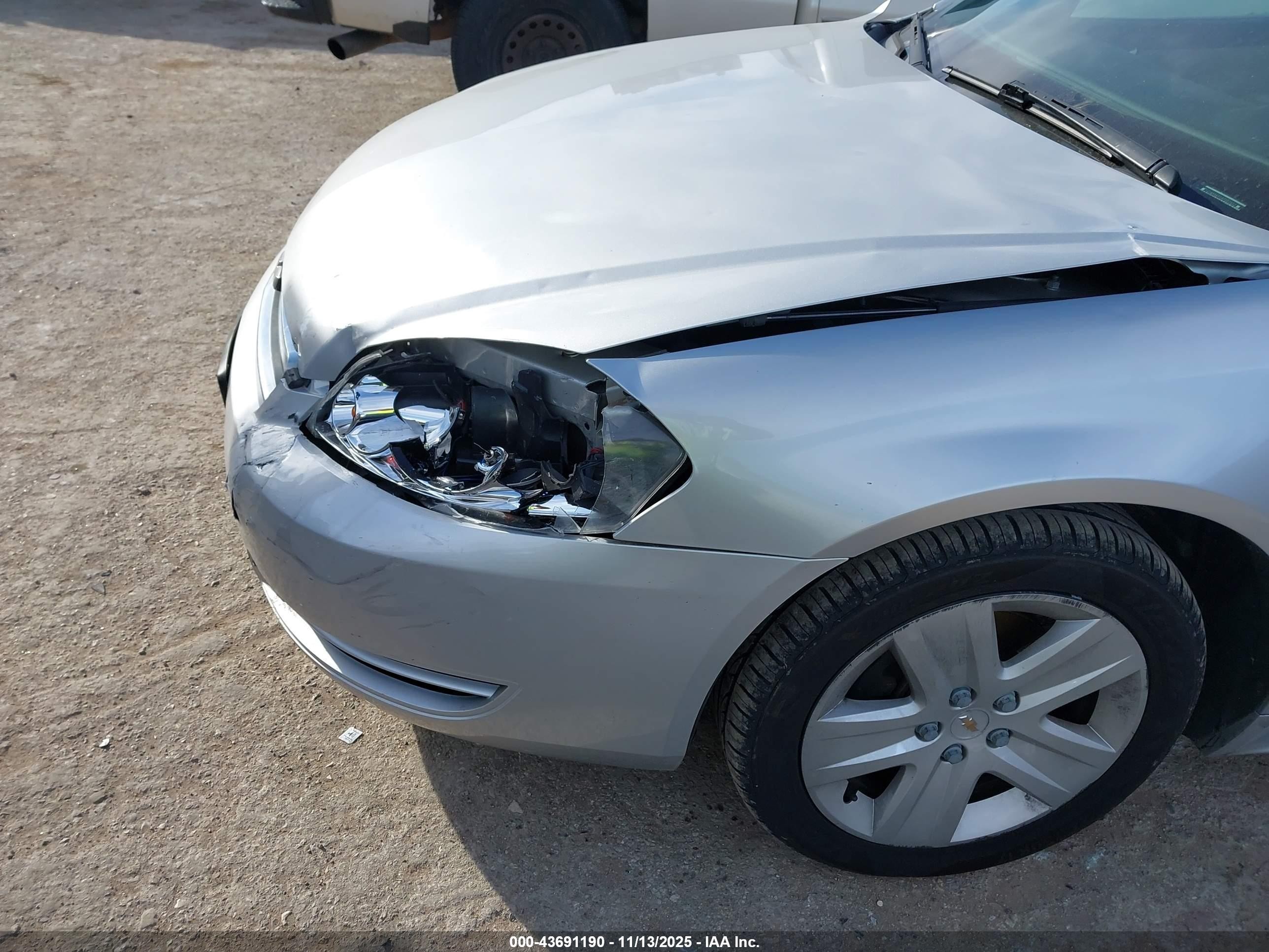 2010 Chevrolet Impala Ls Silver vin: 2G1WA5EK1A1207851