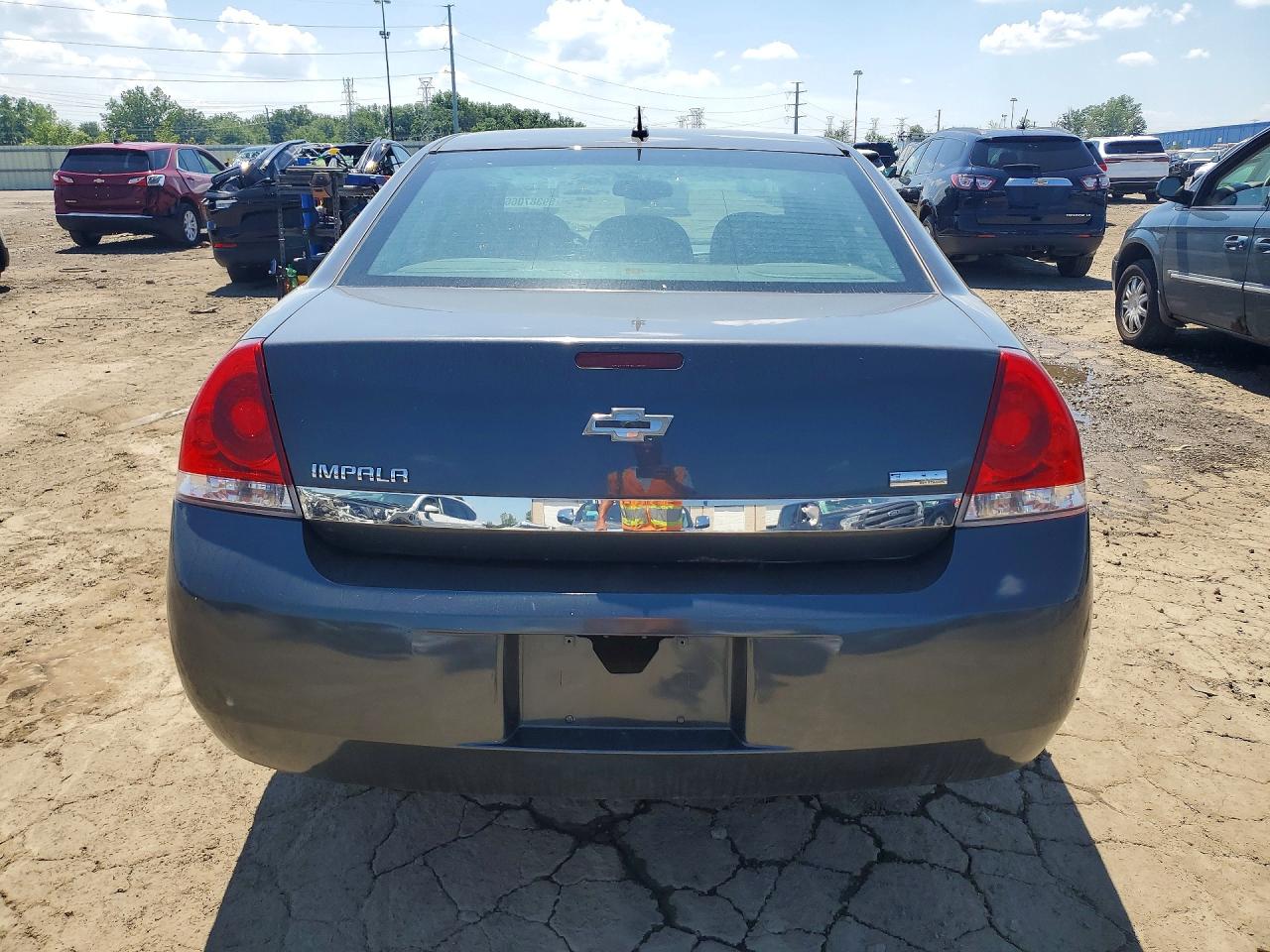 2011 Chevrolet Impala Ls Gray vin: 2G1WA5EK2B1105329