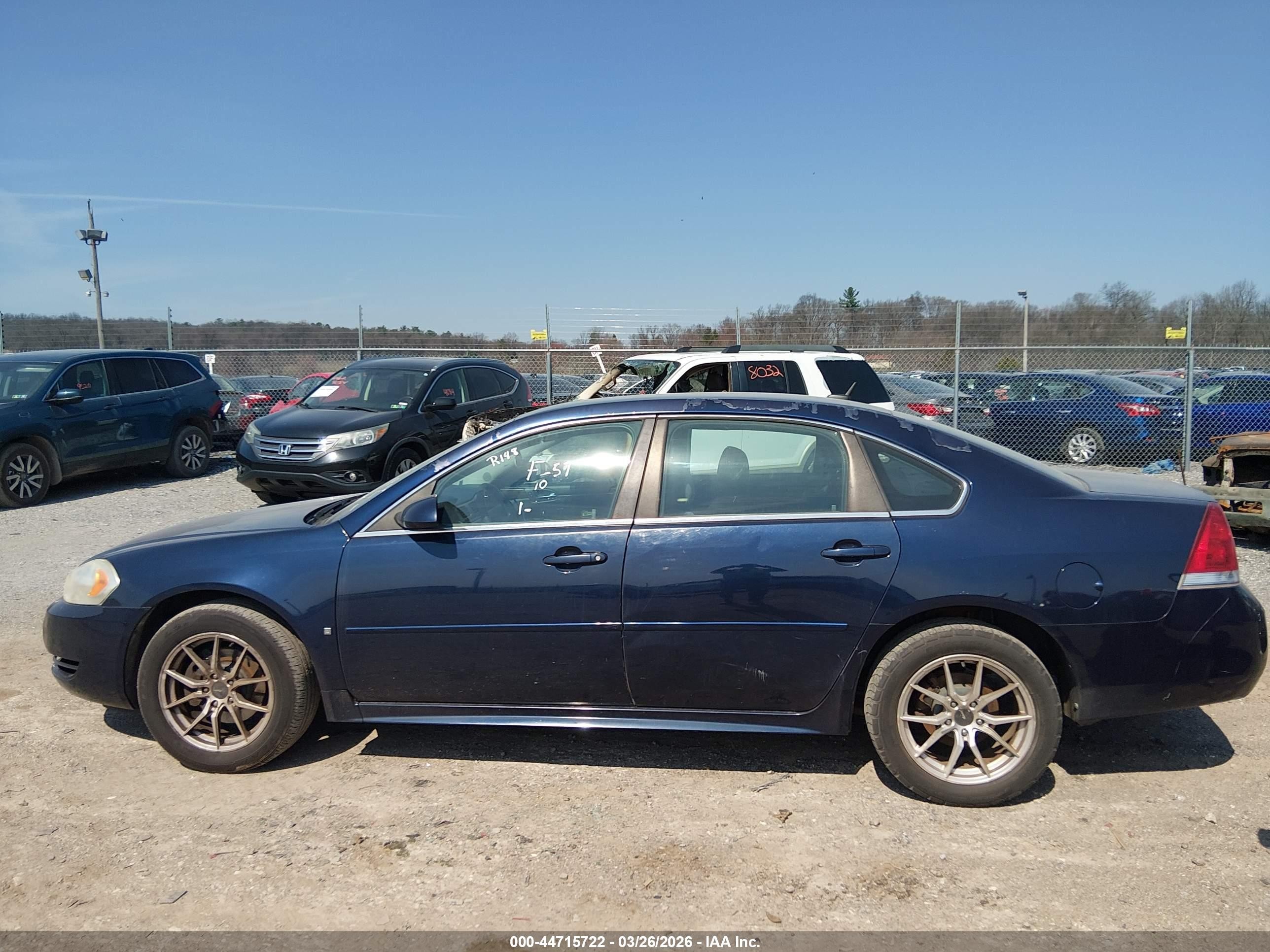 2010 Chevrolet Impala Ls Blue vin: 2G1WA5EK4A1122681