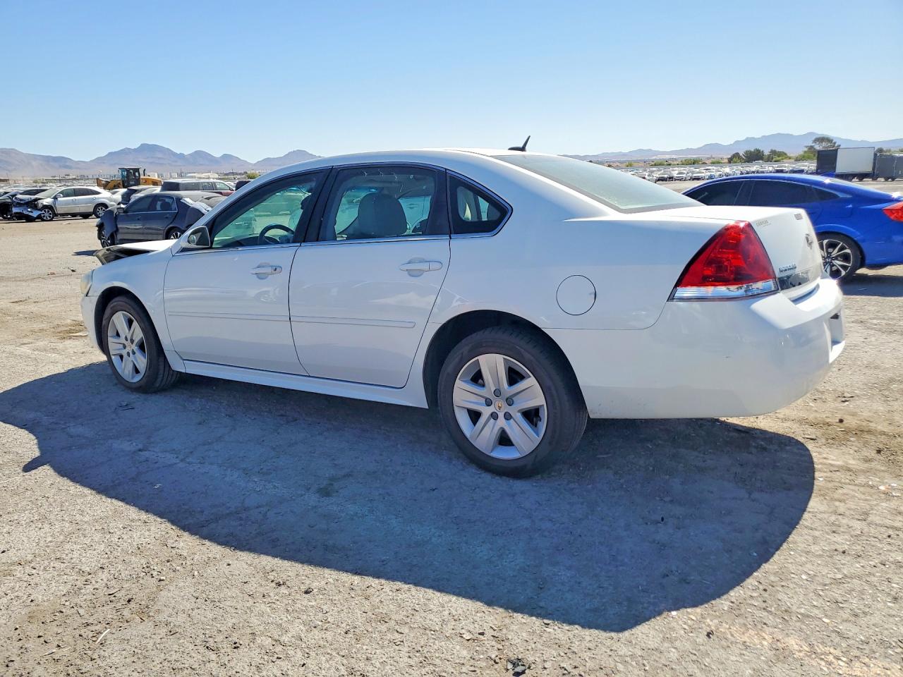 2011 Chevrolet Impala Ls White vin: 2G1WA5EK4B1120284