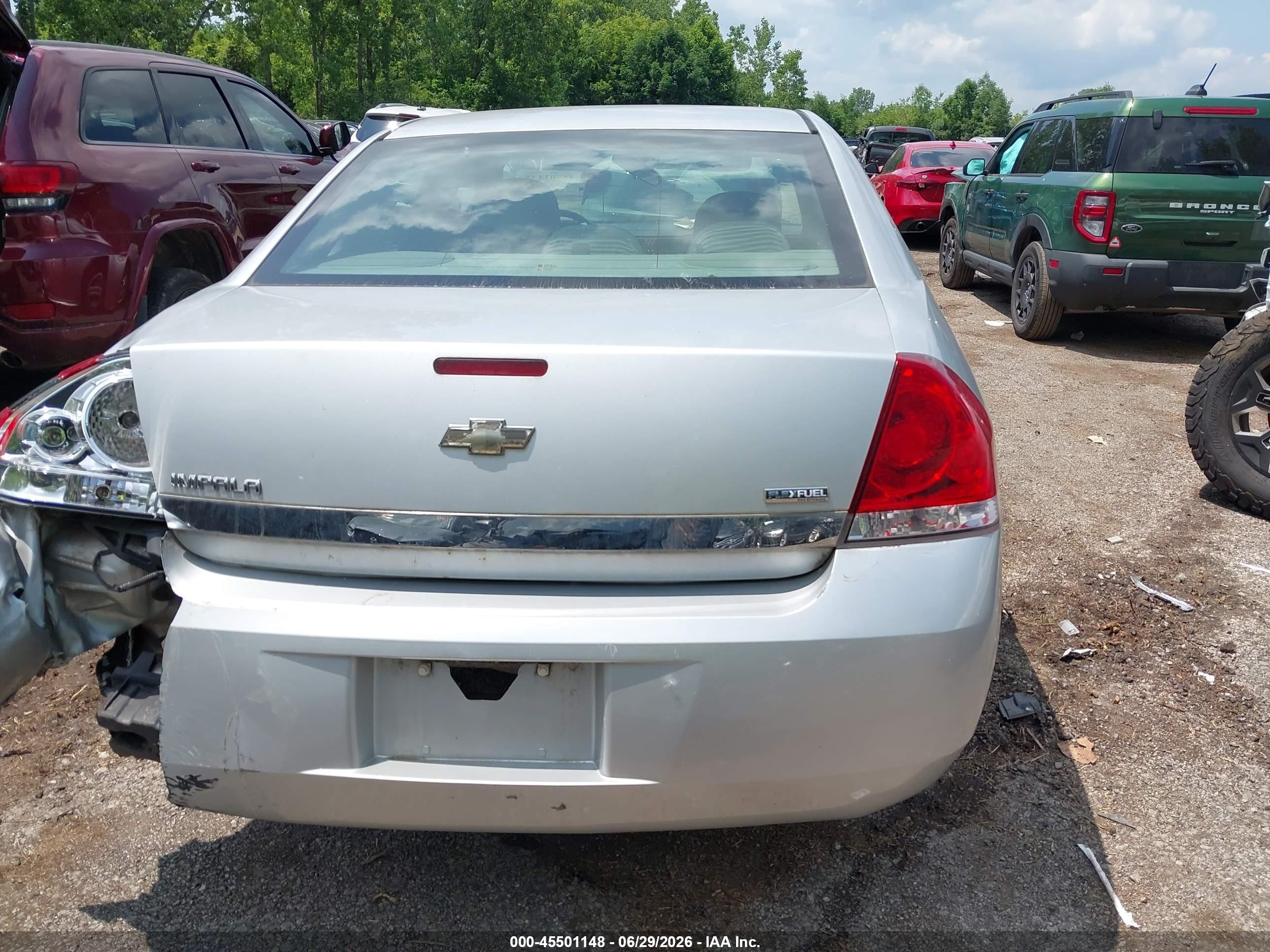 2010 Chevrolet Impala Ls Серебряный vin: 2G1WA5EK5A1107722