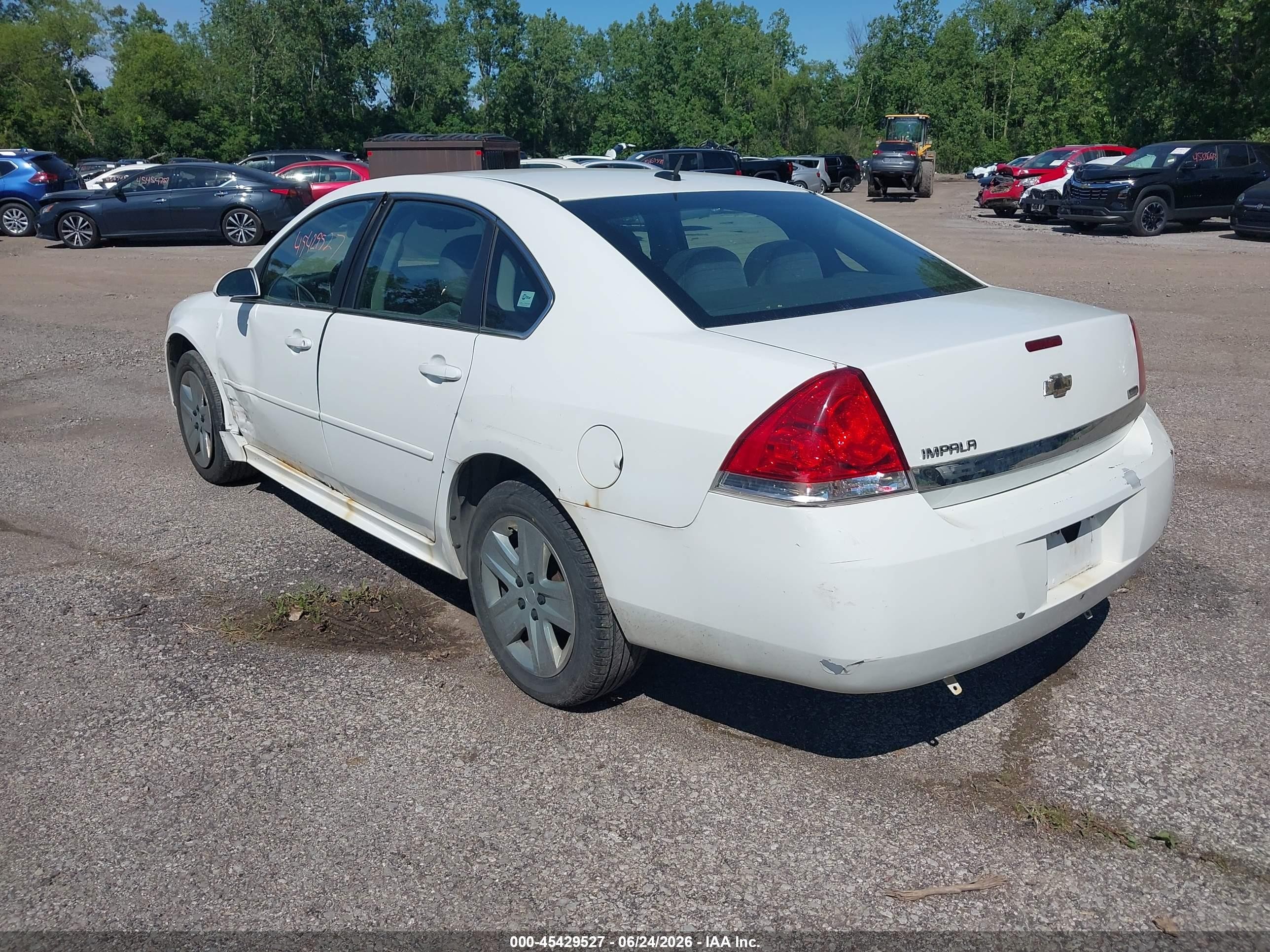 2011 Chevrolet Impala Ls White vin: 2G1WA5EK5B1206929