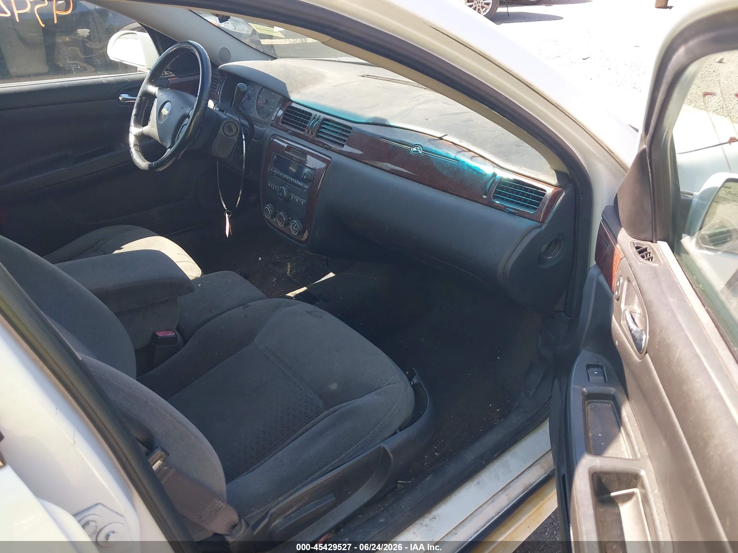 2011 Chevrolet Impala Ls White vin: 2G1WA5EK5B1206929