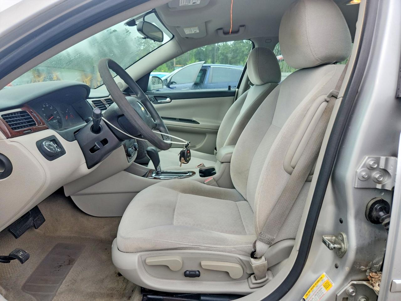 2010 Chevrolet Impala Ls Silver vin: 2G1WA5EK6A1257435