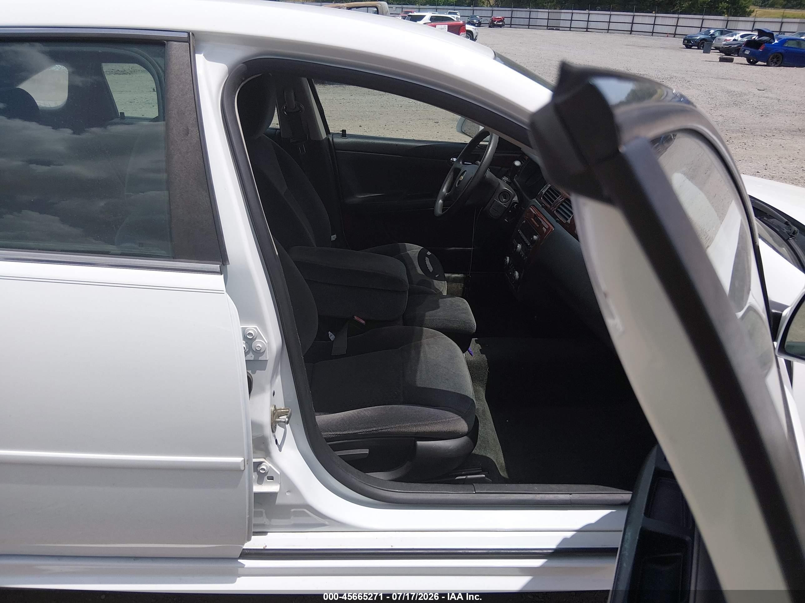 2010 Chevrolet Impala Ls White vin: 2G1WA5EK6A1259962