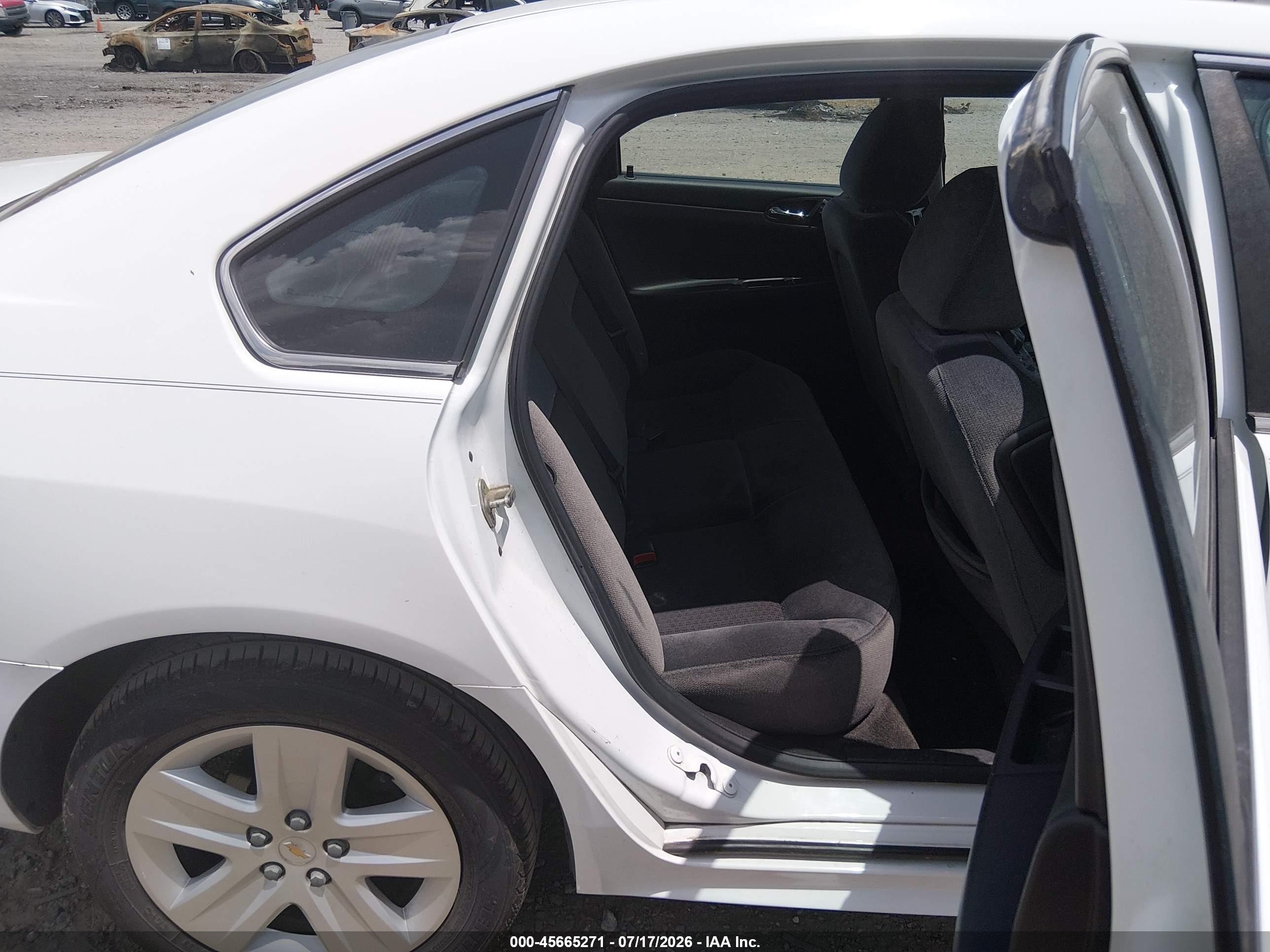 2010 Chevrolet Impala Ls White vin: 2G1WA5EK6A1259962