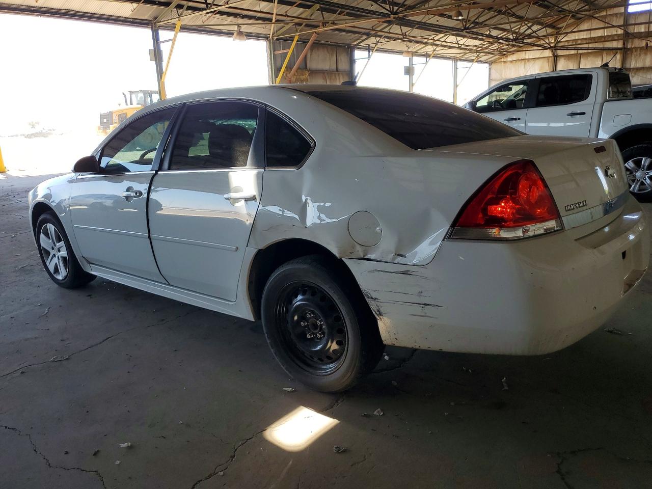 2011 Chevrolet Impala Ls White vin: 2G1WA5EK6B1258862