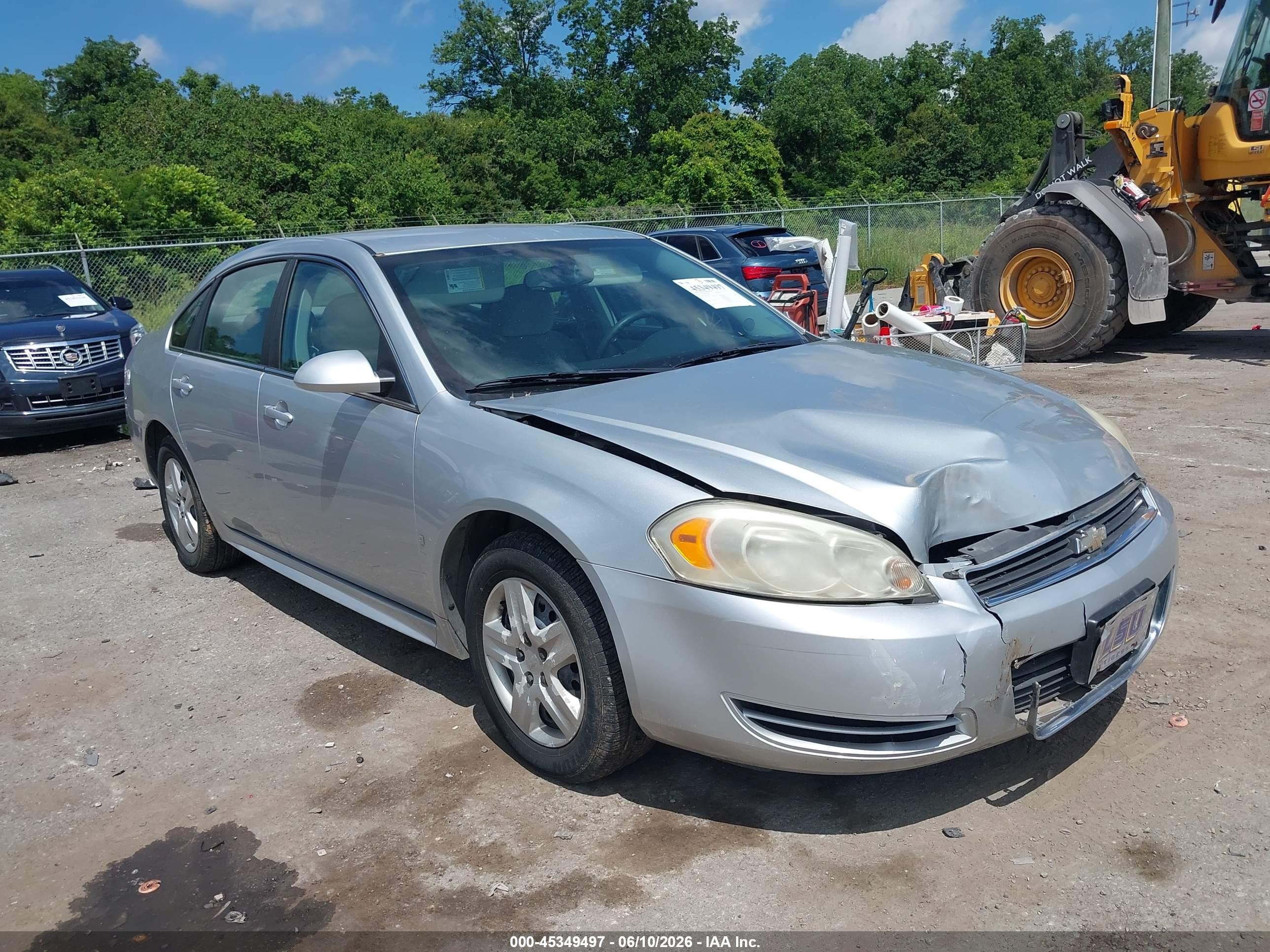 2010 Chevrolet Impala Ls Silver vin: 2G1WA5EK7A1117121