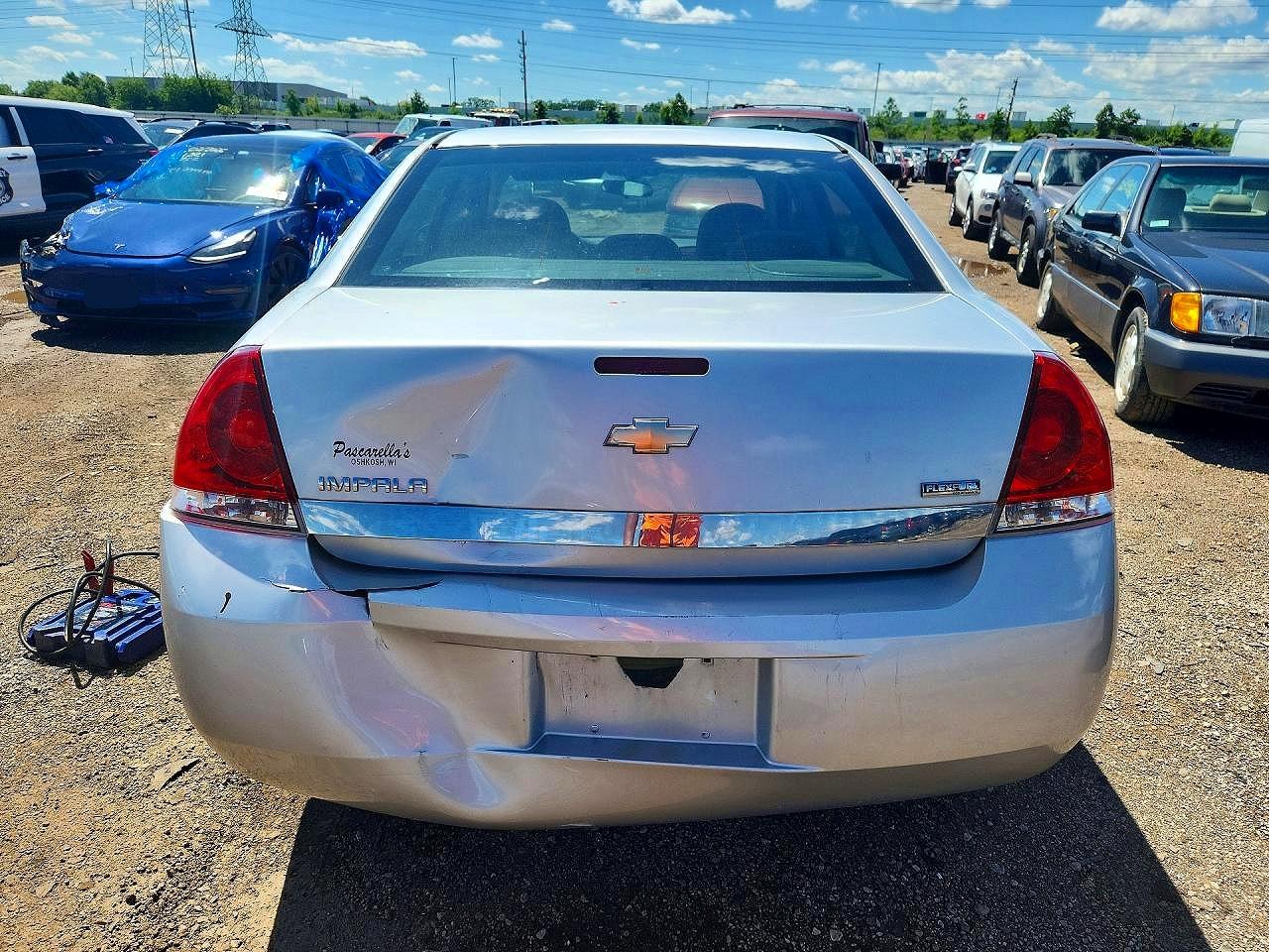 2010 Chevrolet Impala Ls Silver vin: 2G1WA5EK7A1251630