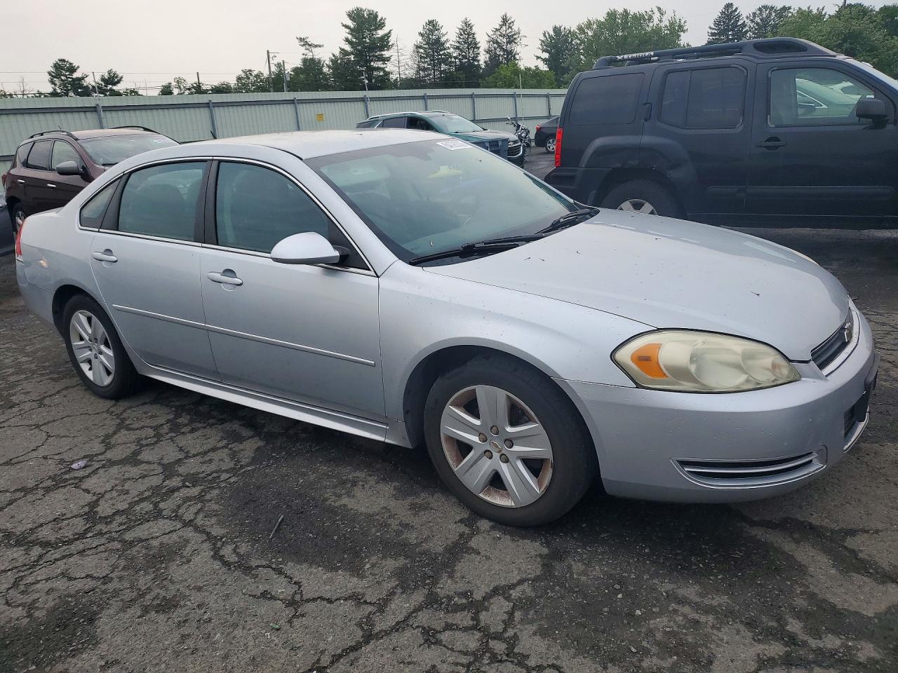 2011 Chevrolet Impala Ls Silver vin: 2G1WA5EK7B1128072