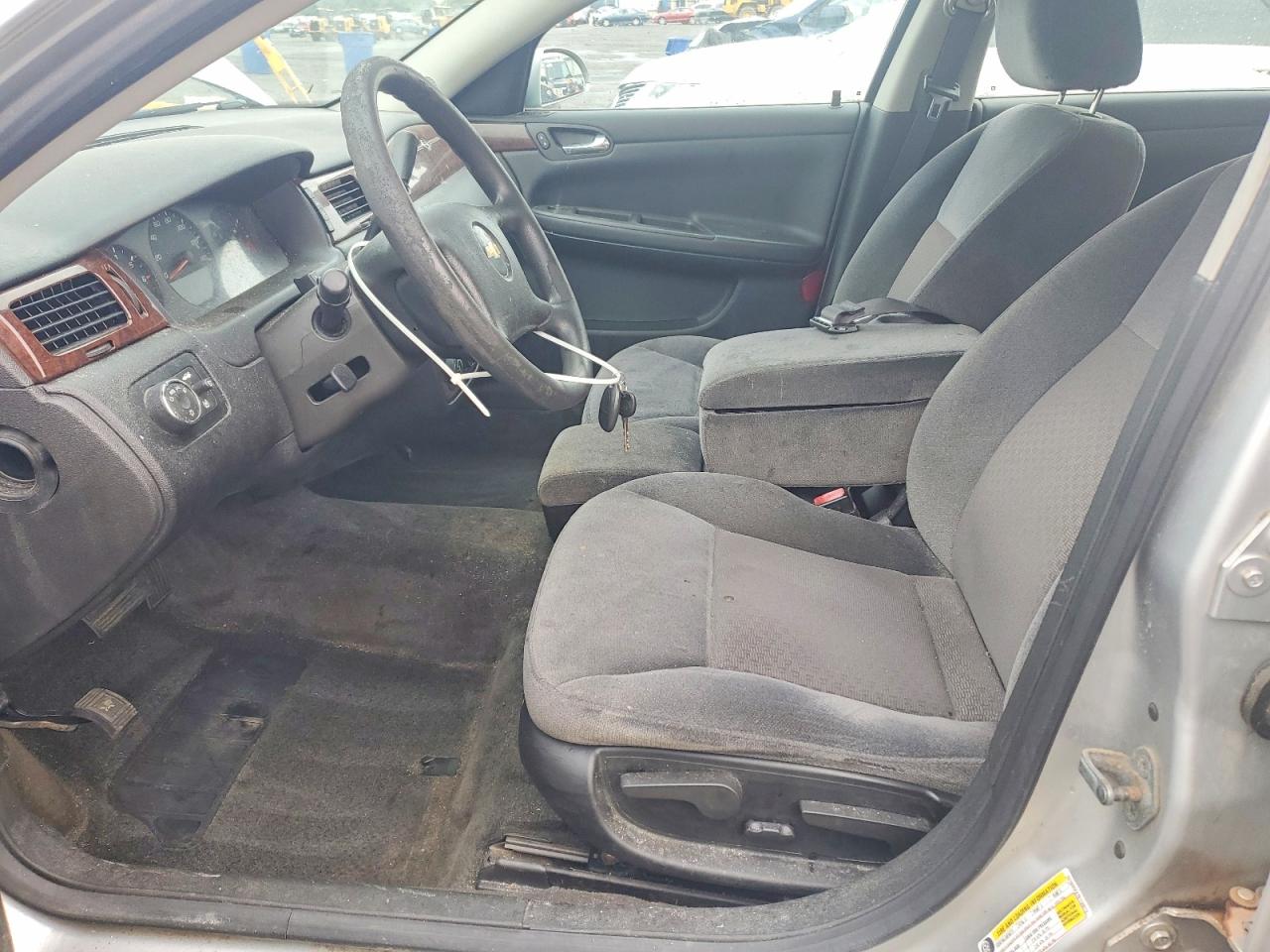 2011 Chevrolet Impala Ls Silver vin: 2G1WA5EK7B1128072