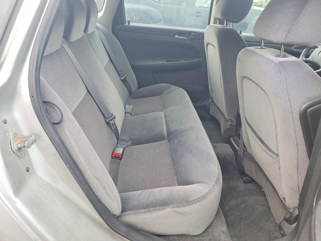 2011 Chevrolet Impala Ls Silver vin: 2G1WA5EK7B1128072