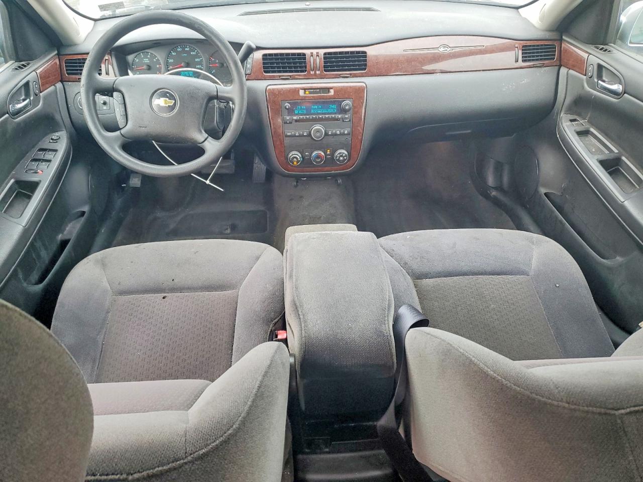 2011 Chevrolet Impala Ls Silver vin: 2G1WA5EK7B1128072
