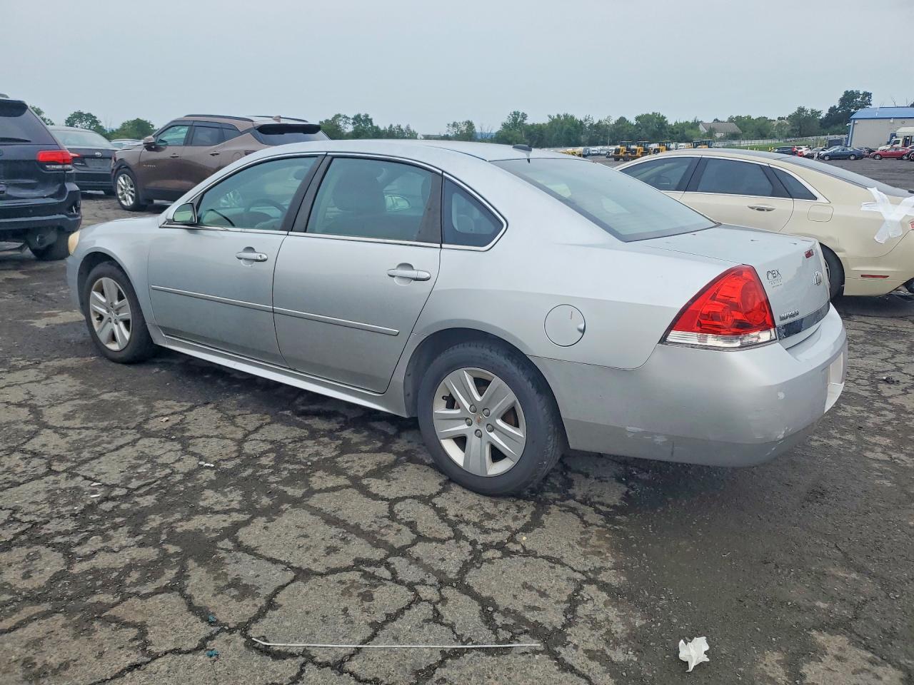 2011 Chevrolet Impala Ls Silver vin: 2G1WA5EK7B1128072