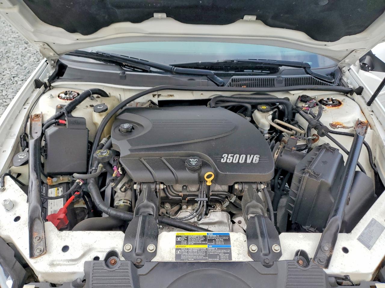 2011 Chevrolet Impala Ls White vin: 2G1WA5EK8B1104055