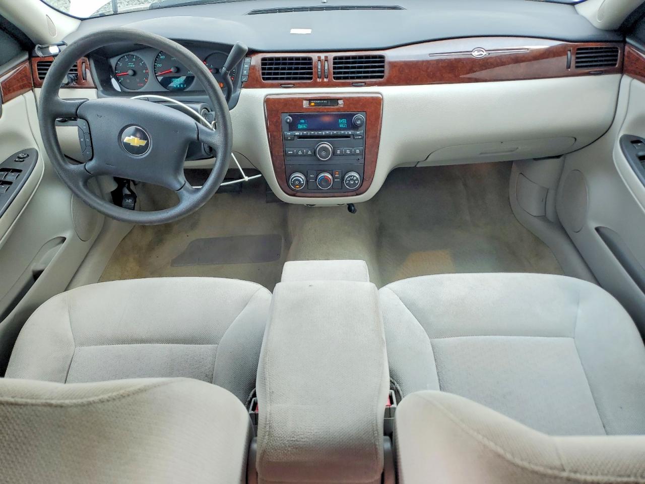 2011 Chevrolet Impala Ls White vin: 2G1WA5EK8B1104055