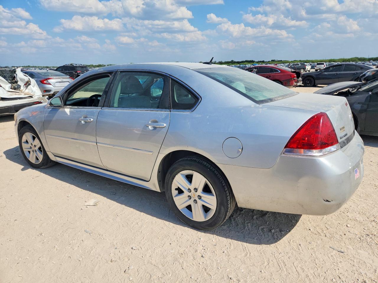 2011 Chevrolet Impala Ls Серебряный vin: 2G1WA5EK8B1140635