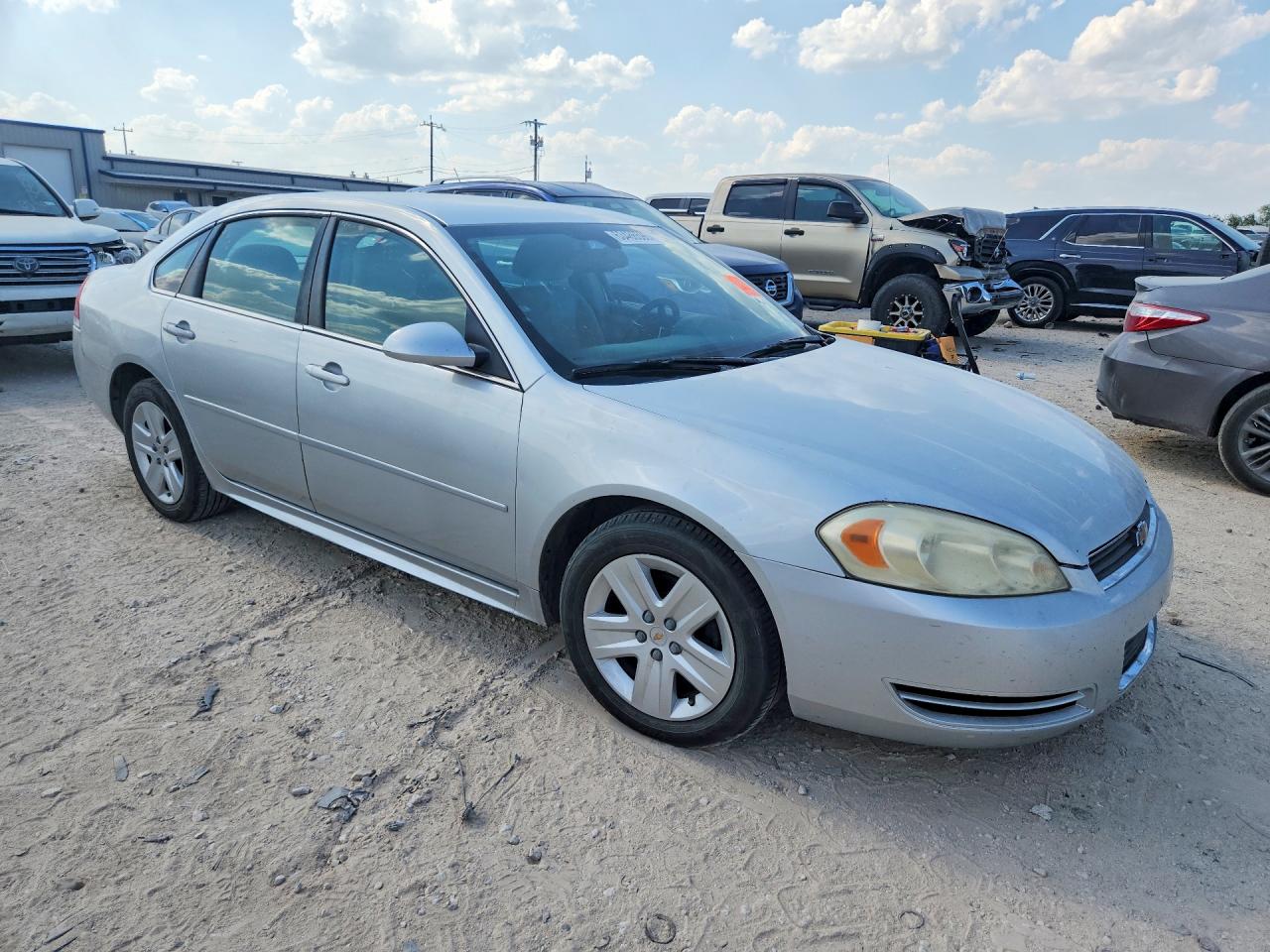 2011 Chevrolet Impala Ls Серебряный vin: 2G1WA5EK8B1140635