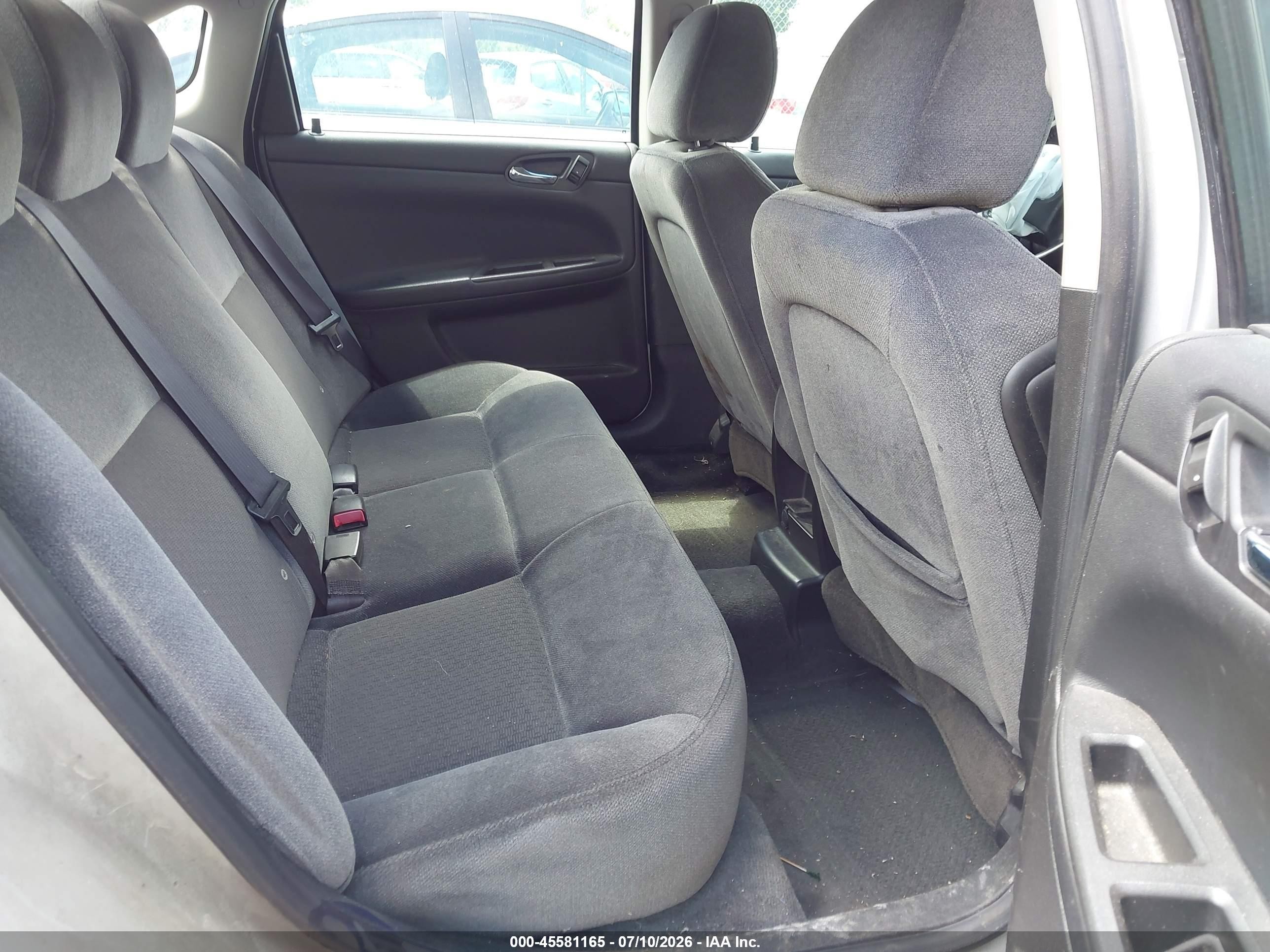 2011 Chevrolet Impala Ls Silver vin: 2G1WA5EK8B1174283