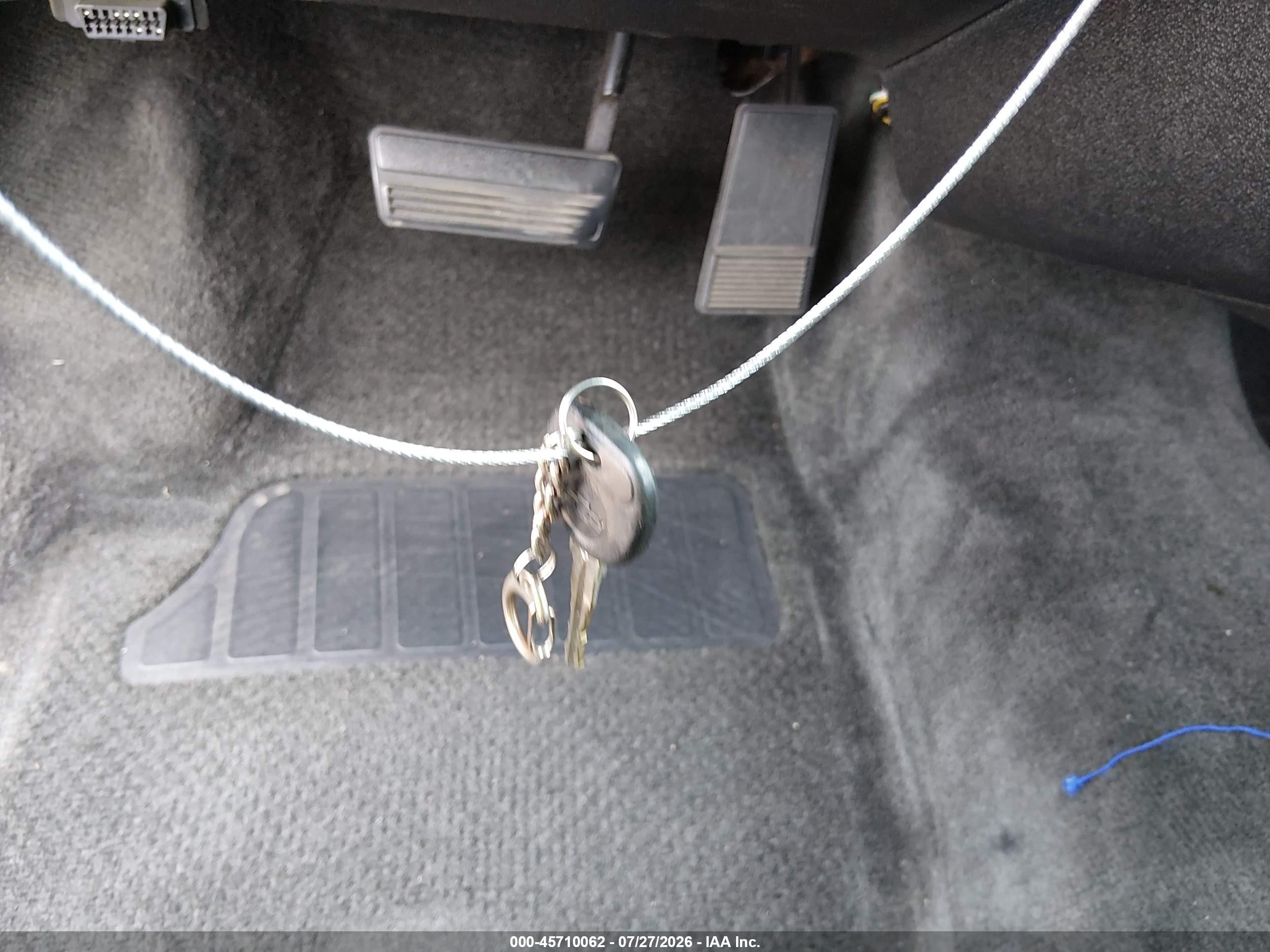 2011 Chevrolet Impala Ls Серебряный vin: 2G1WA5EK9B1150008