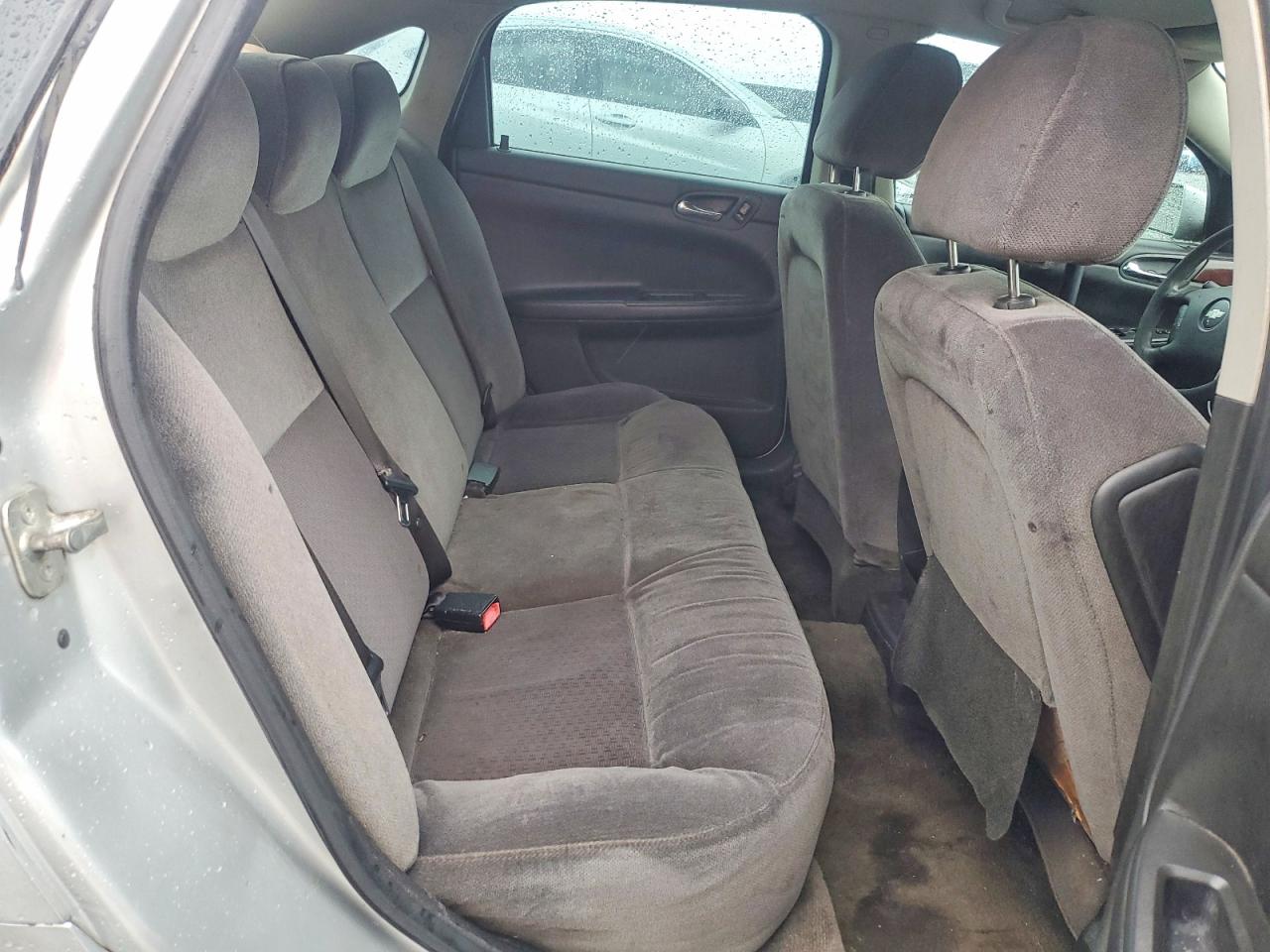 2010 Chevrolet Impala Ls Silver vin: 2G1WA5EKXA1119705