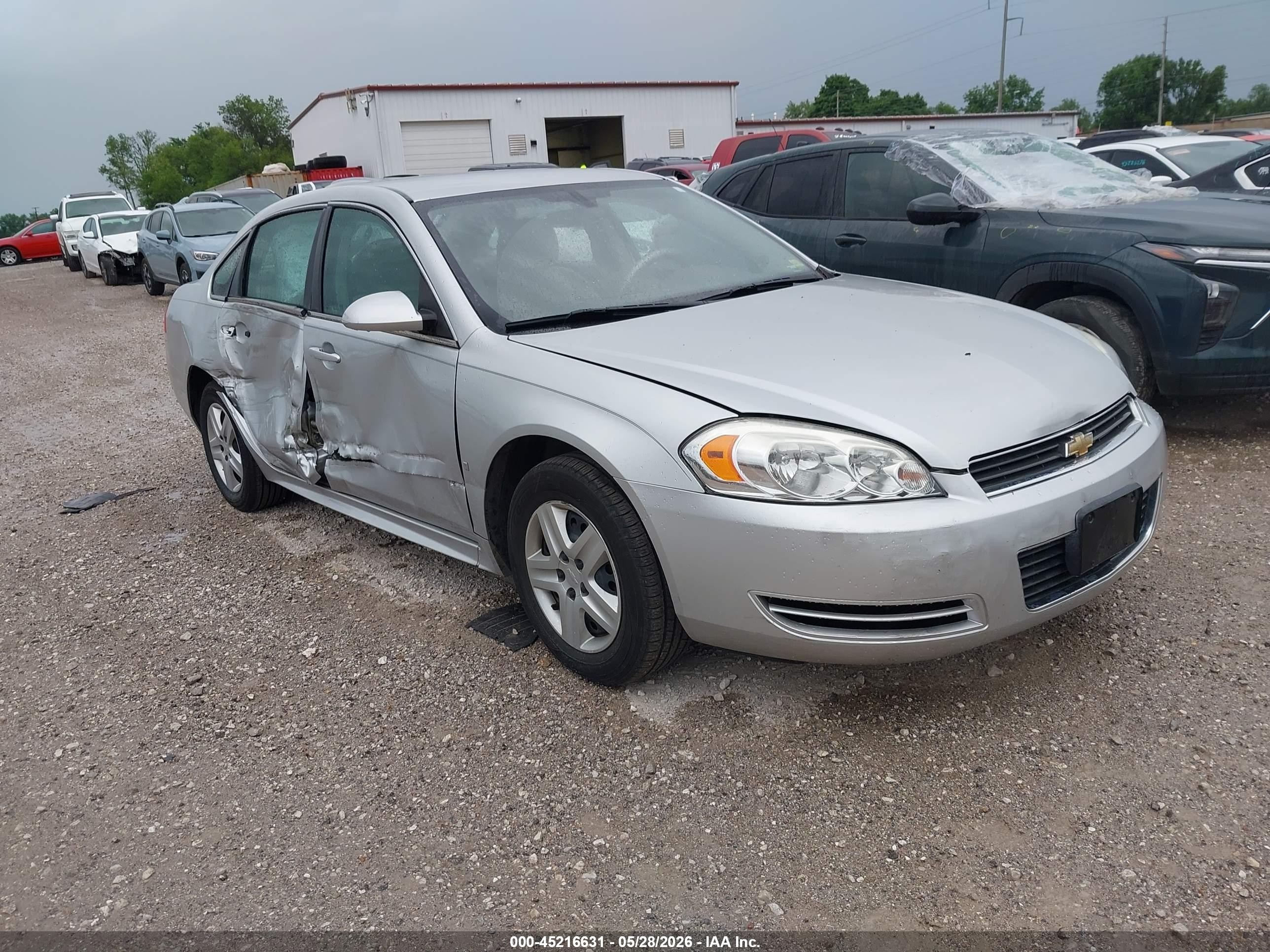 2010 Chevrolet Impala Ls Silver vin: 2G1WA5EKXA1126492